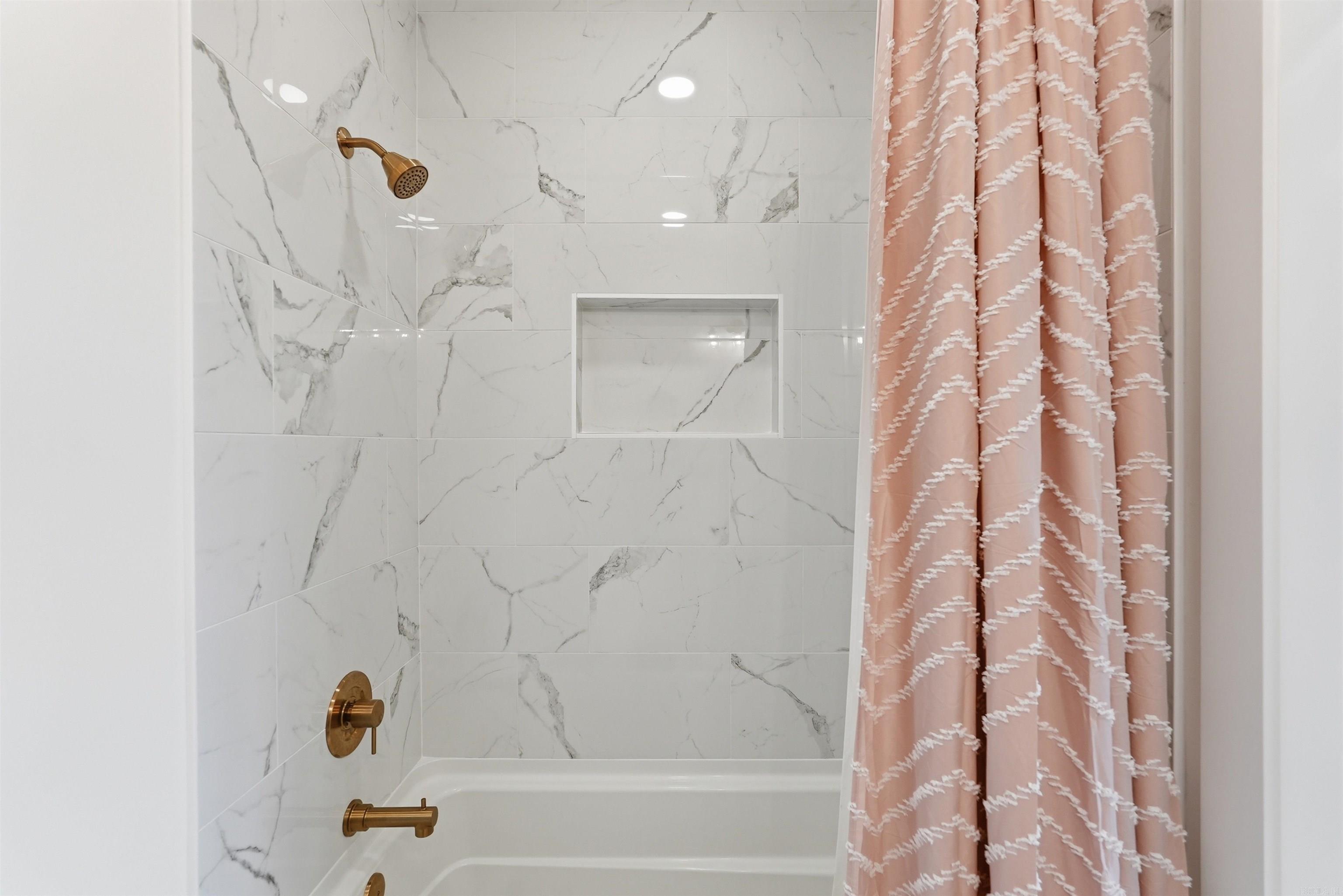 SAN VEST PROP - Residential