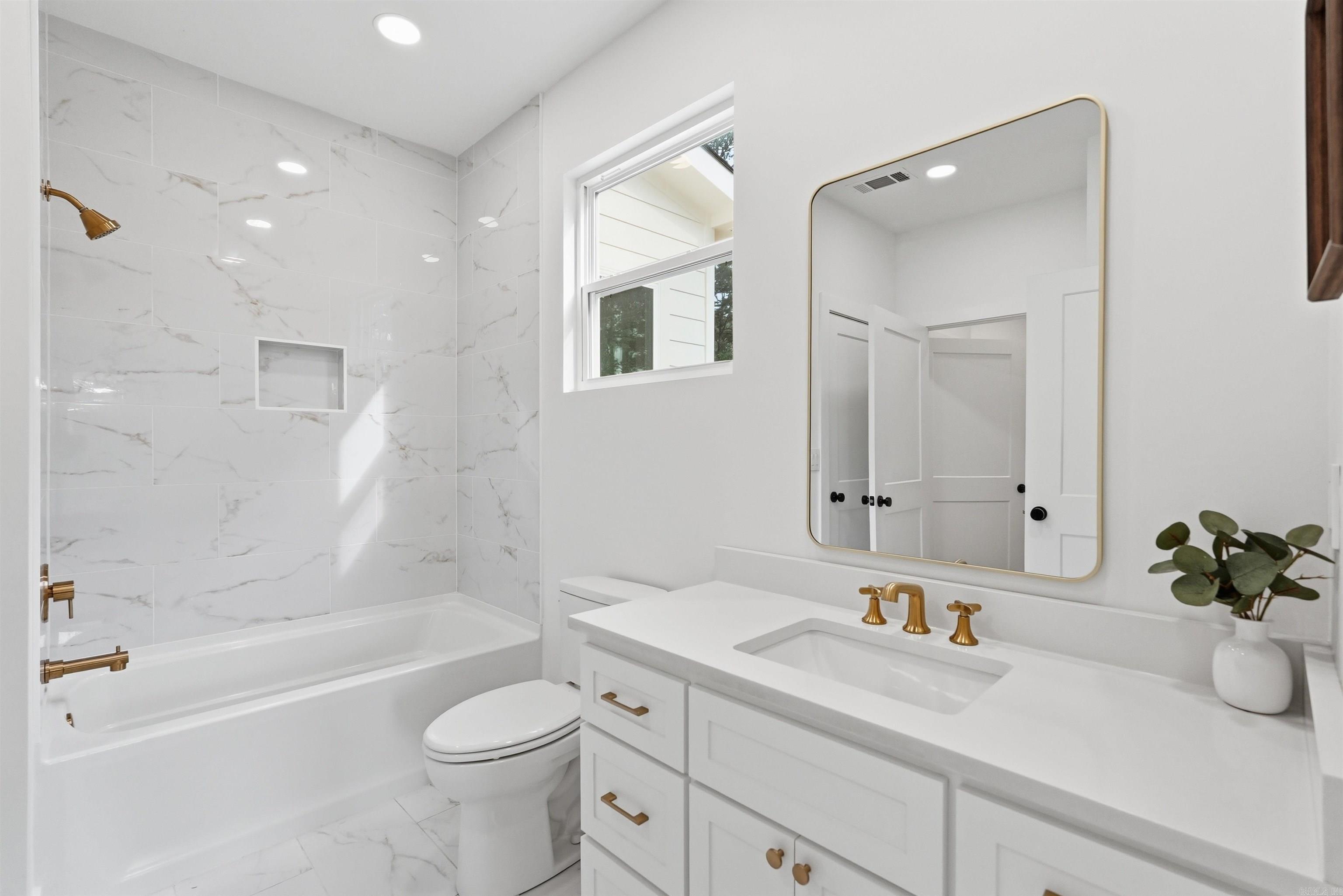 SAN VEST PROP - Residential