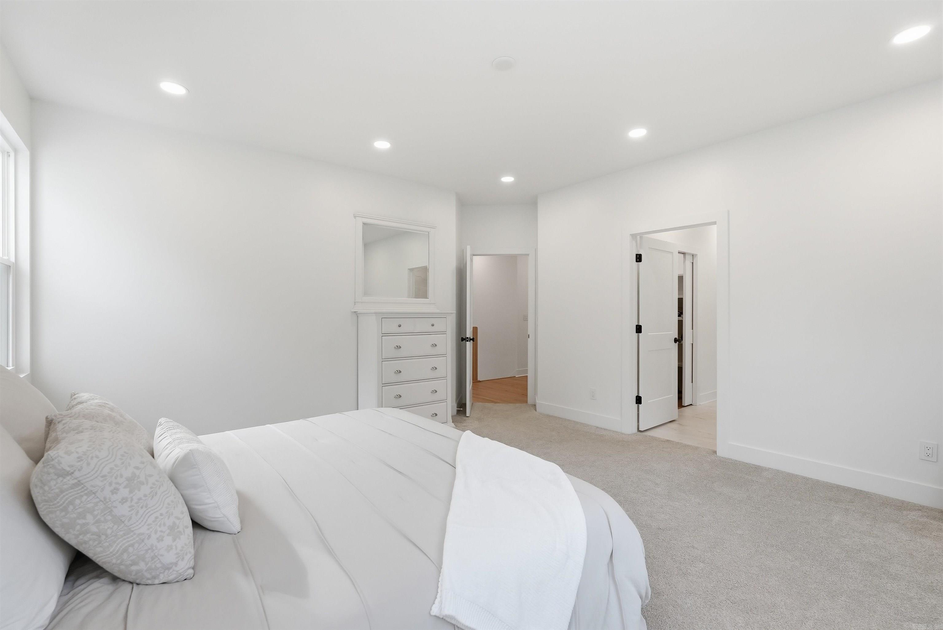 SAN VEST PROP - Residential