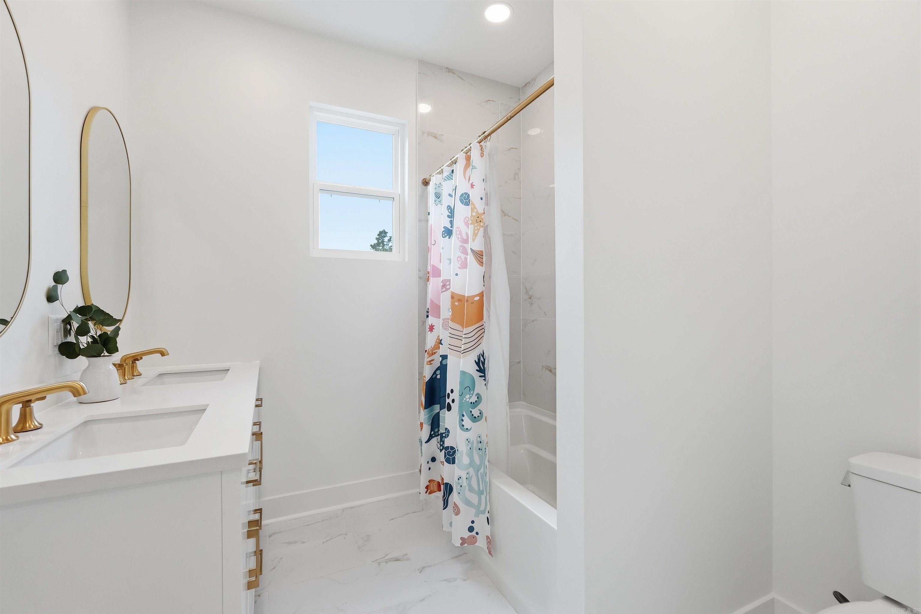 SAN VEST PROP - Residential