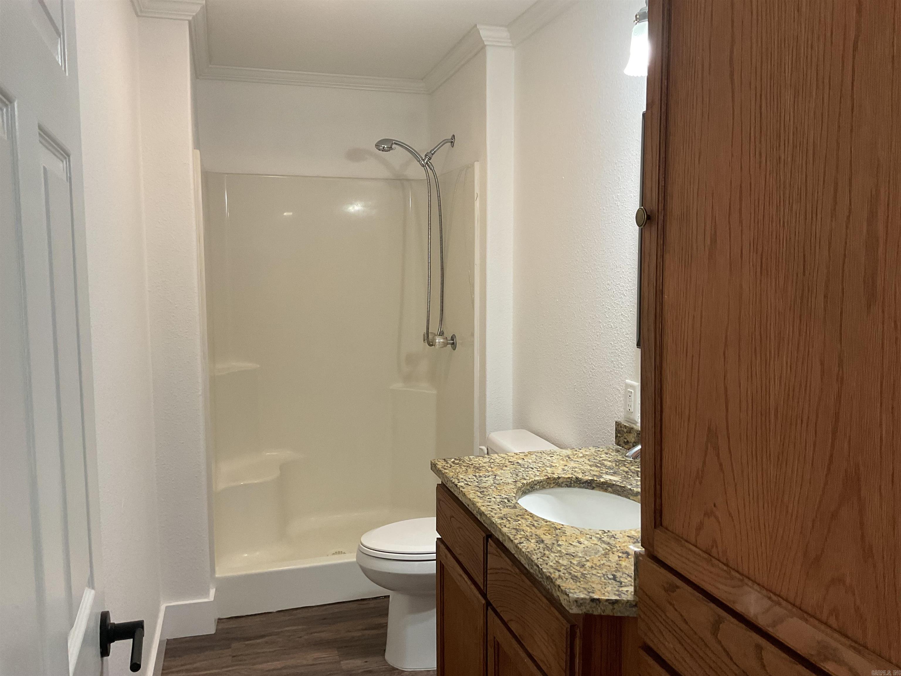 TWIN COVE ESTATES - Residential