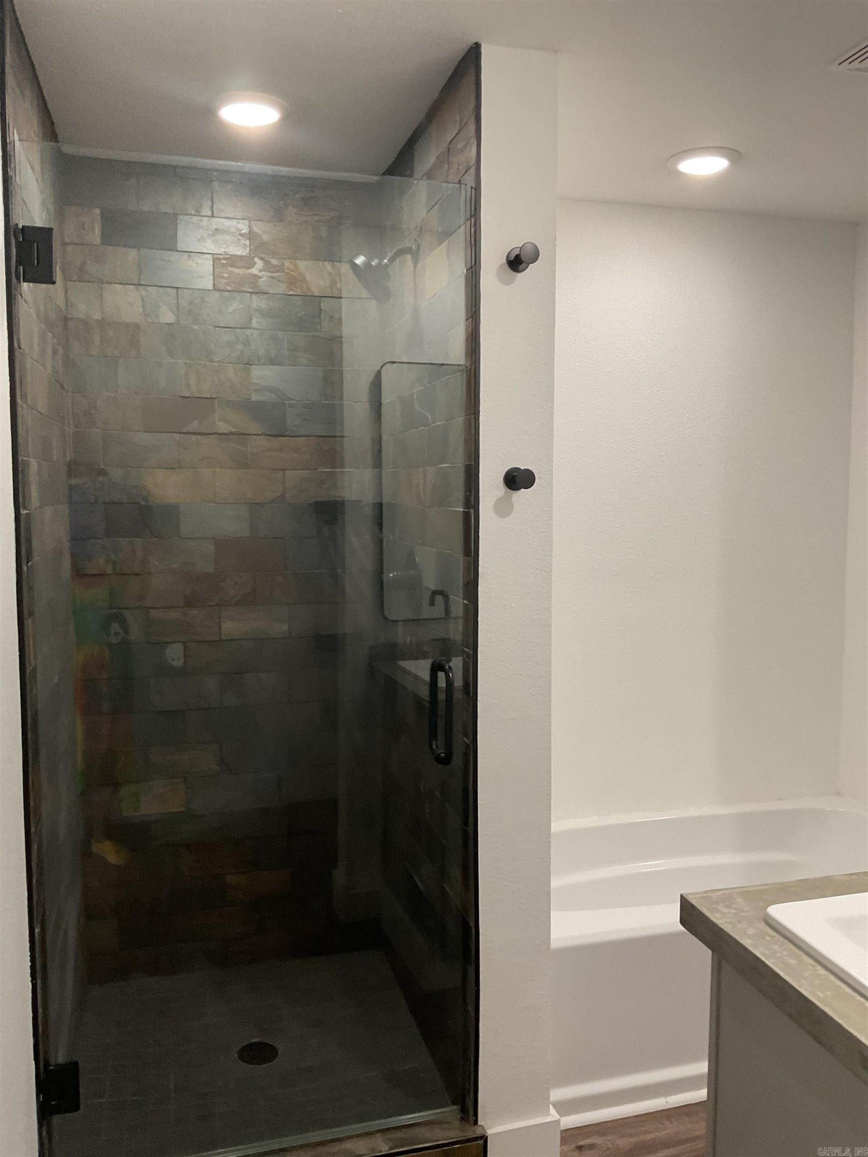 TWIN COVE ESTATES - Residential