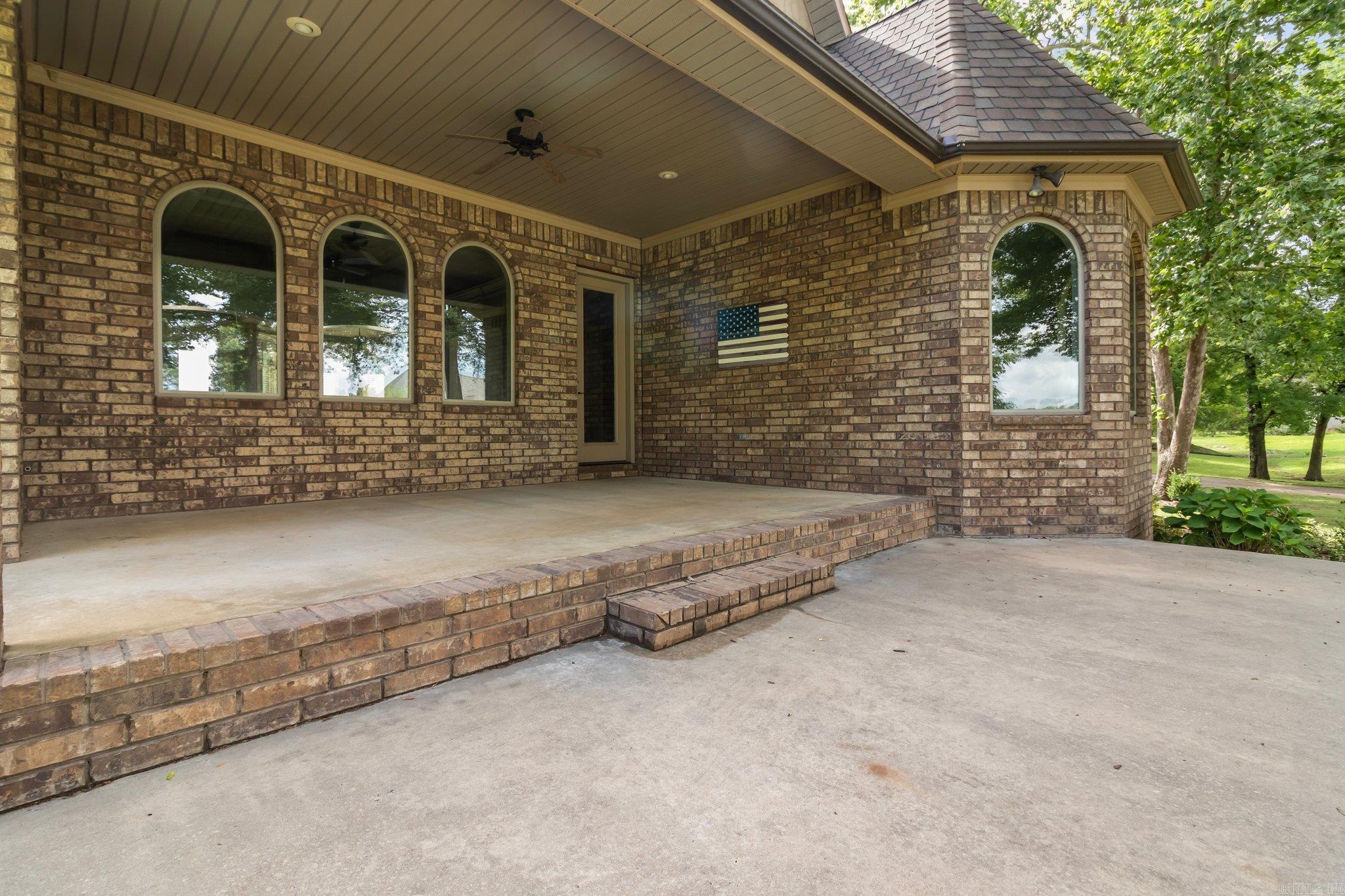 HURRICANE LAKE EST - Residential