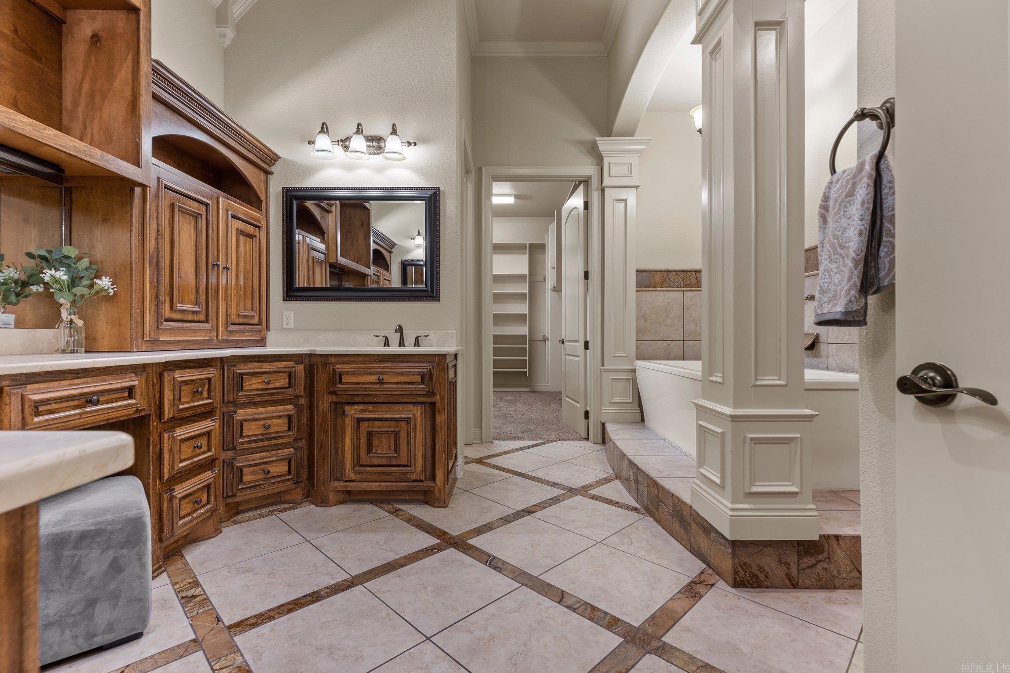 HURRICANE LAKE EST - Residential