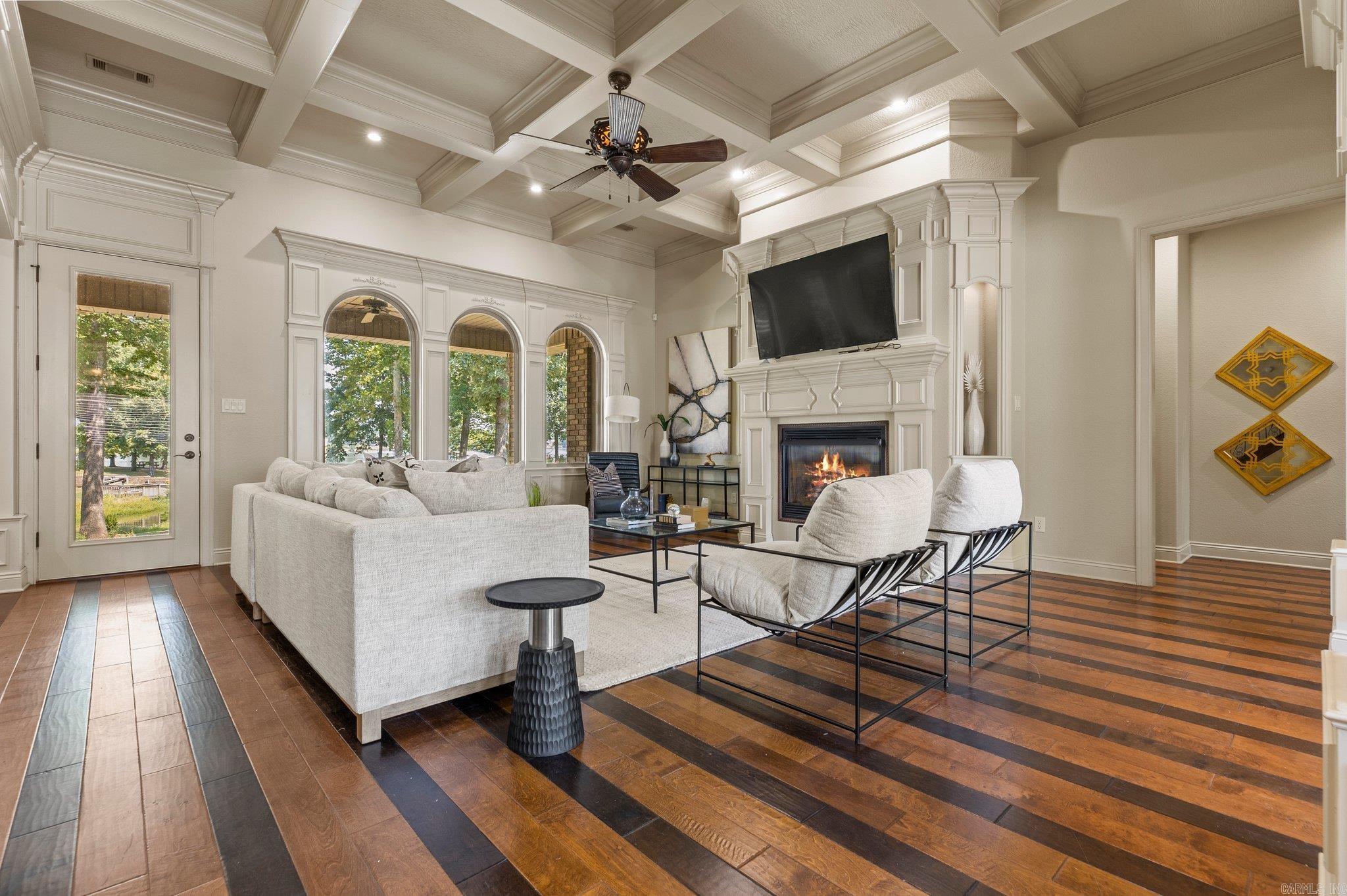 HURRICANE LAKE EST - Residential