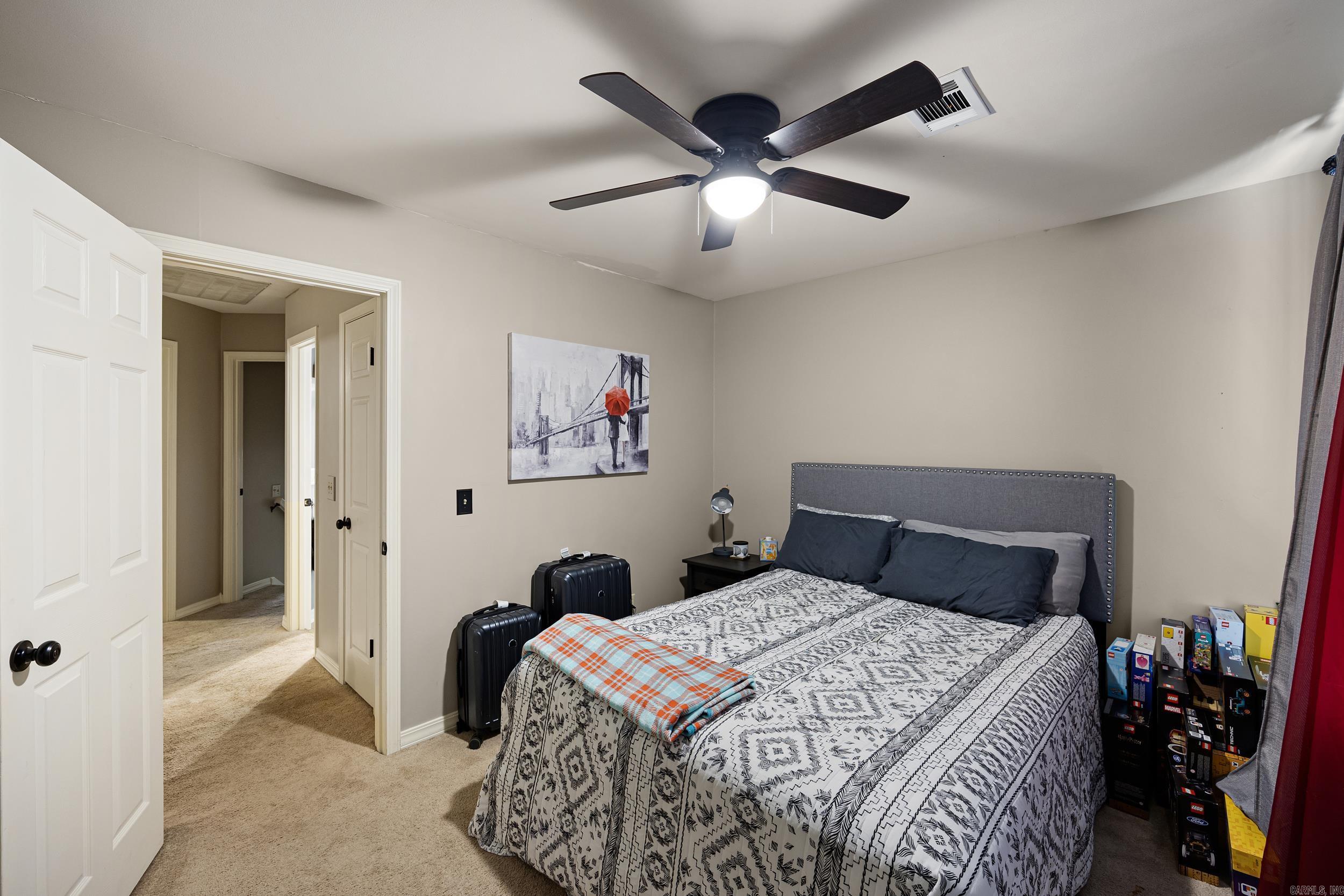 THE CENTER - Residential