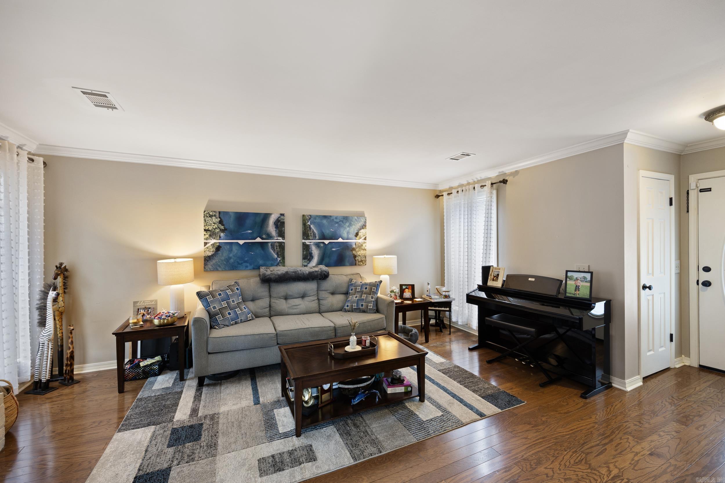 THE CENTER - Residential