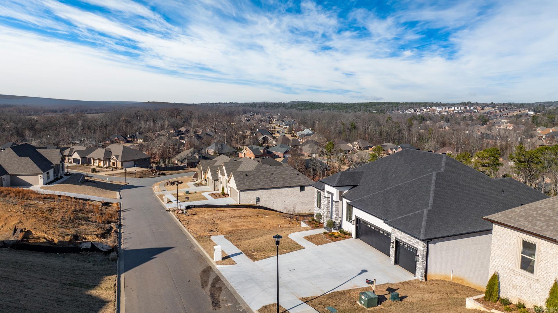 MAUMELLE VALLEY ESTATES - Residential