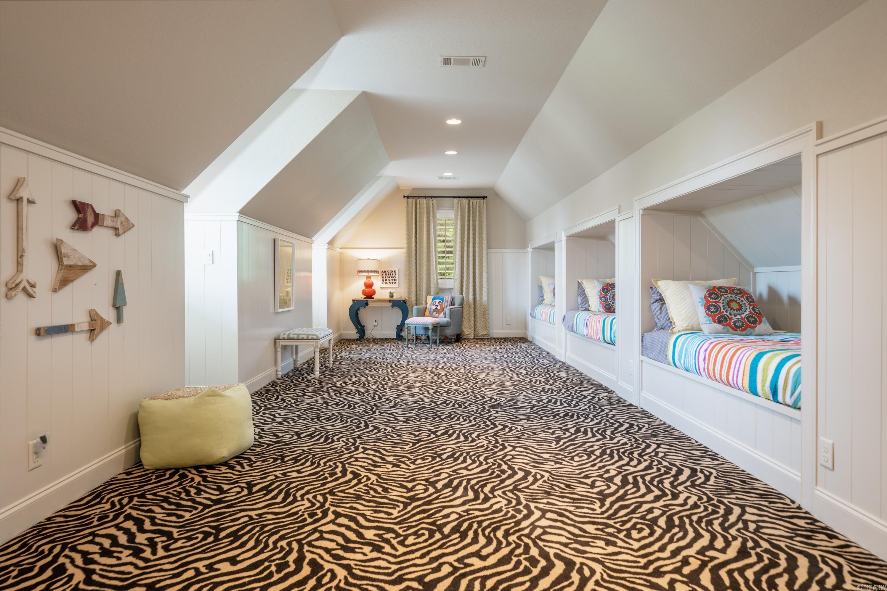 RED OAK RIDGE - Residential