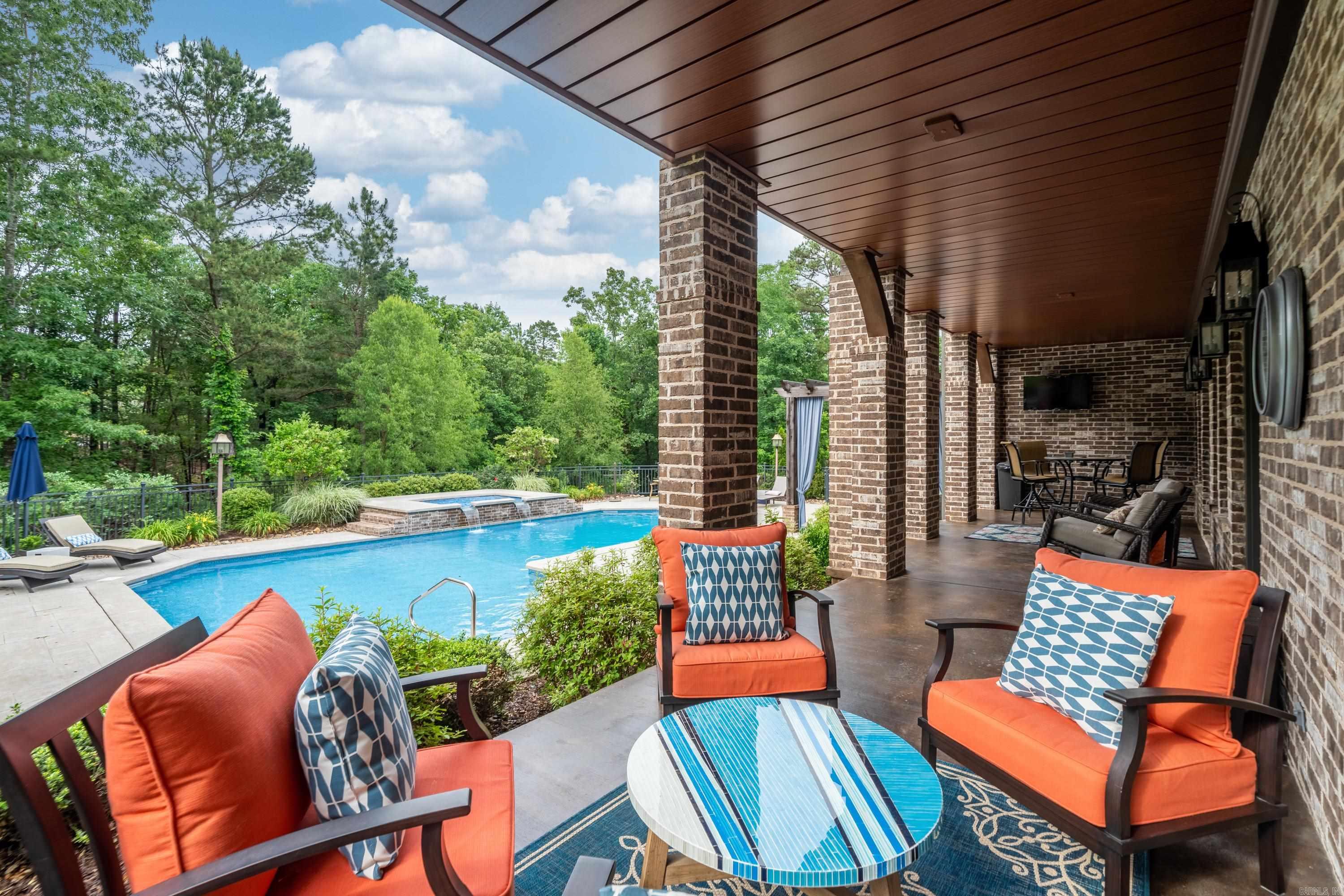 RED OAK RIDGE - Residential