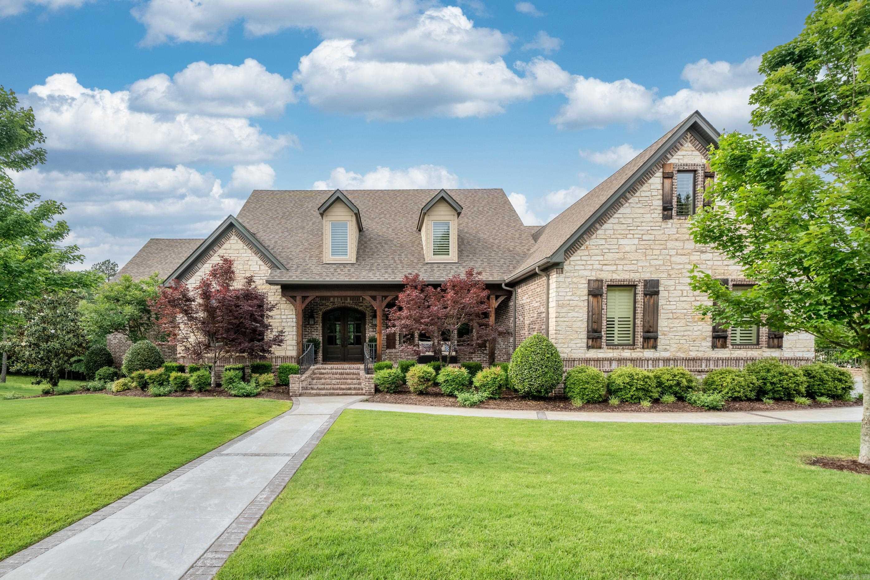 RED OAK RIDGE - Residential