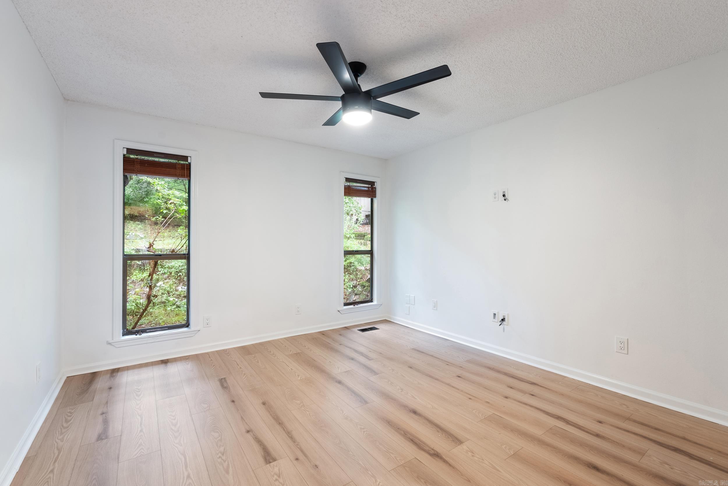 Santa Cruz - Residential