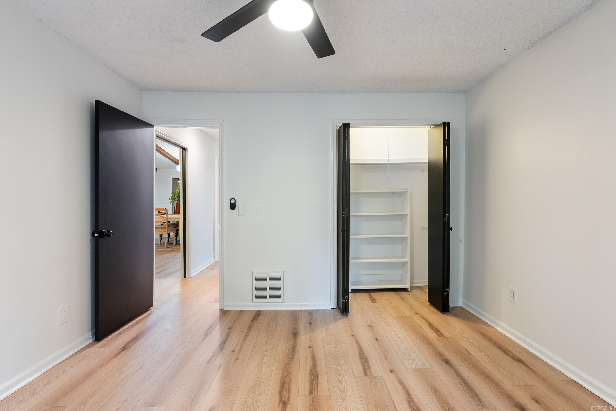 Santa Cruz - Residential