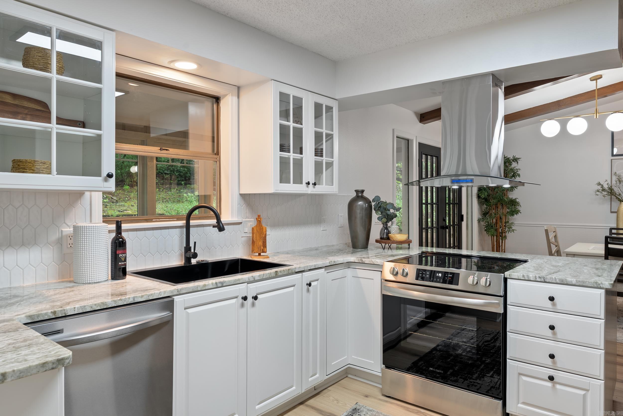 Santa Cruz - Residential