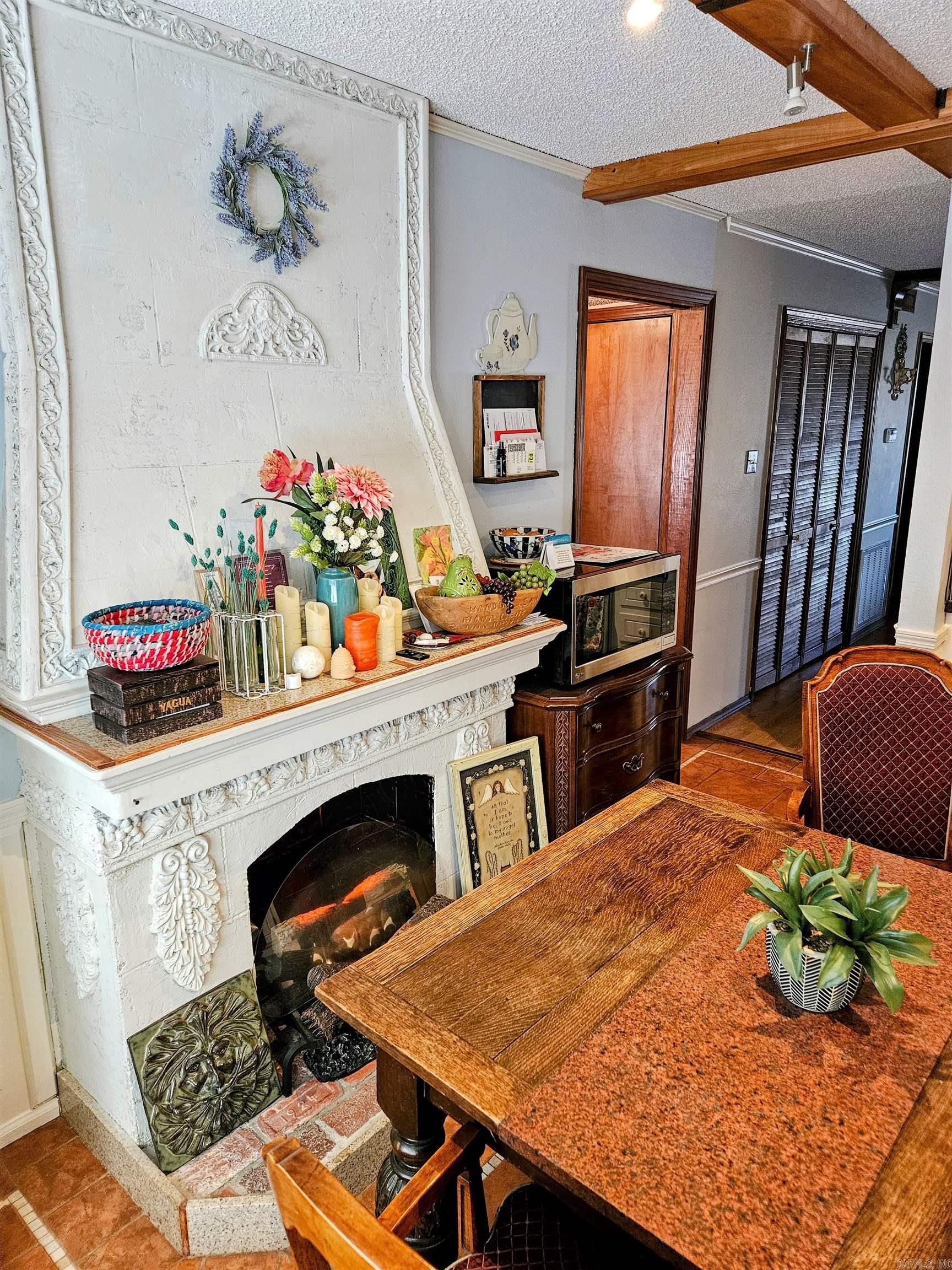 OAKLAWN VILLAGE EAST HPR - Residential