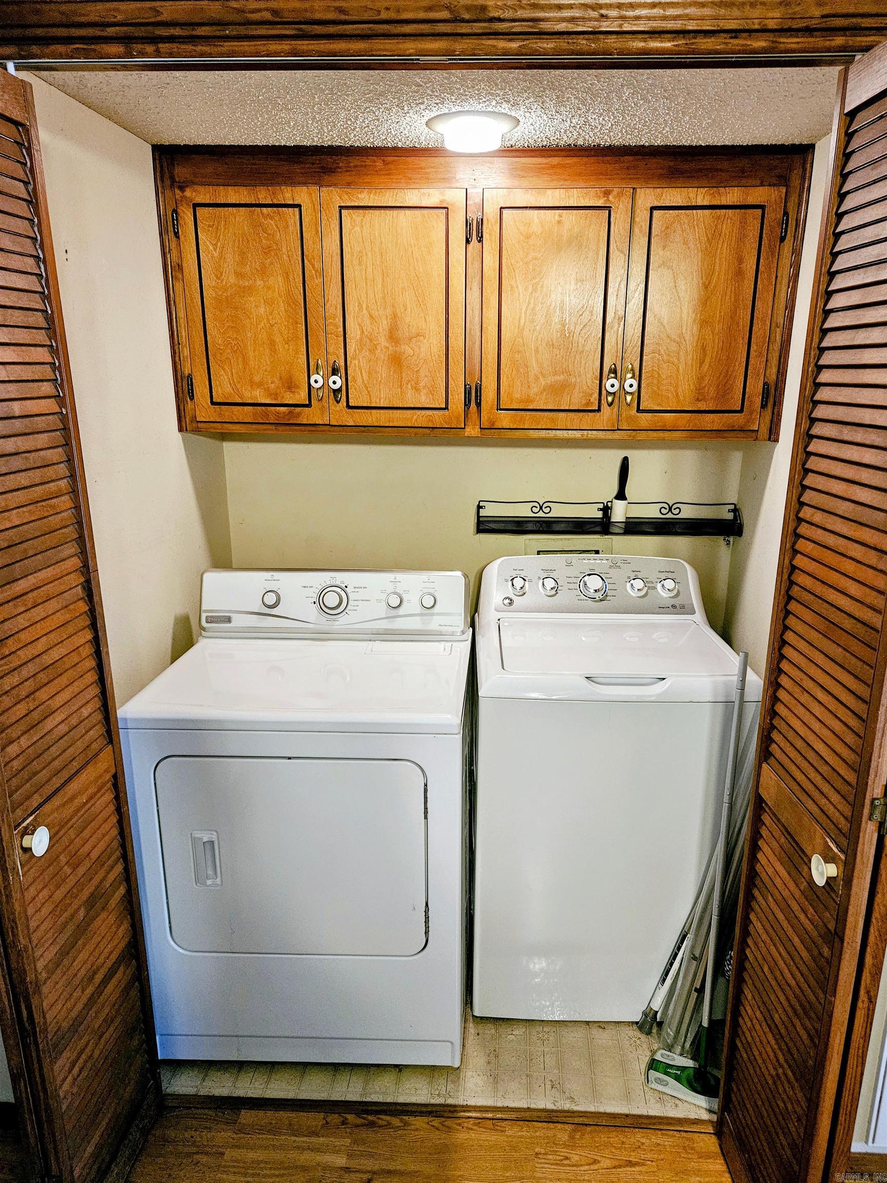 OAKLAWN VILLAGE EAST HPR - Residential