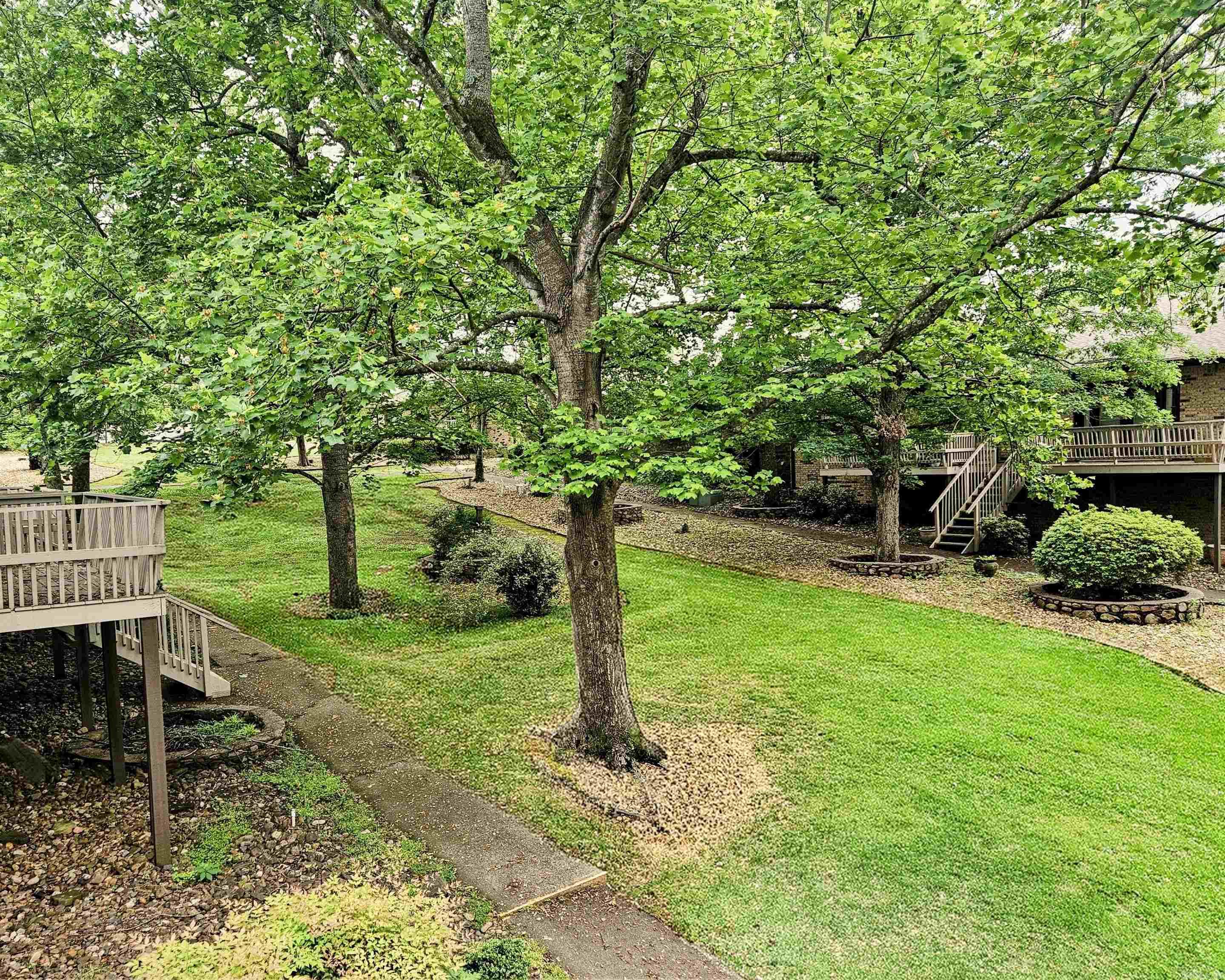 OAKLAWN VILLAGE EAST HPR - Residential