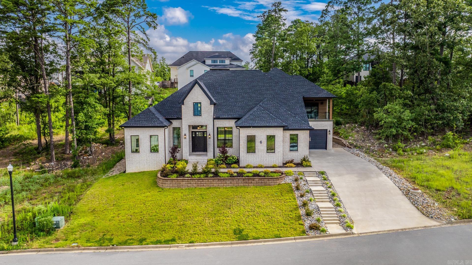 CHENAL VALLEY "FALSTONE COURT" - Residential