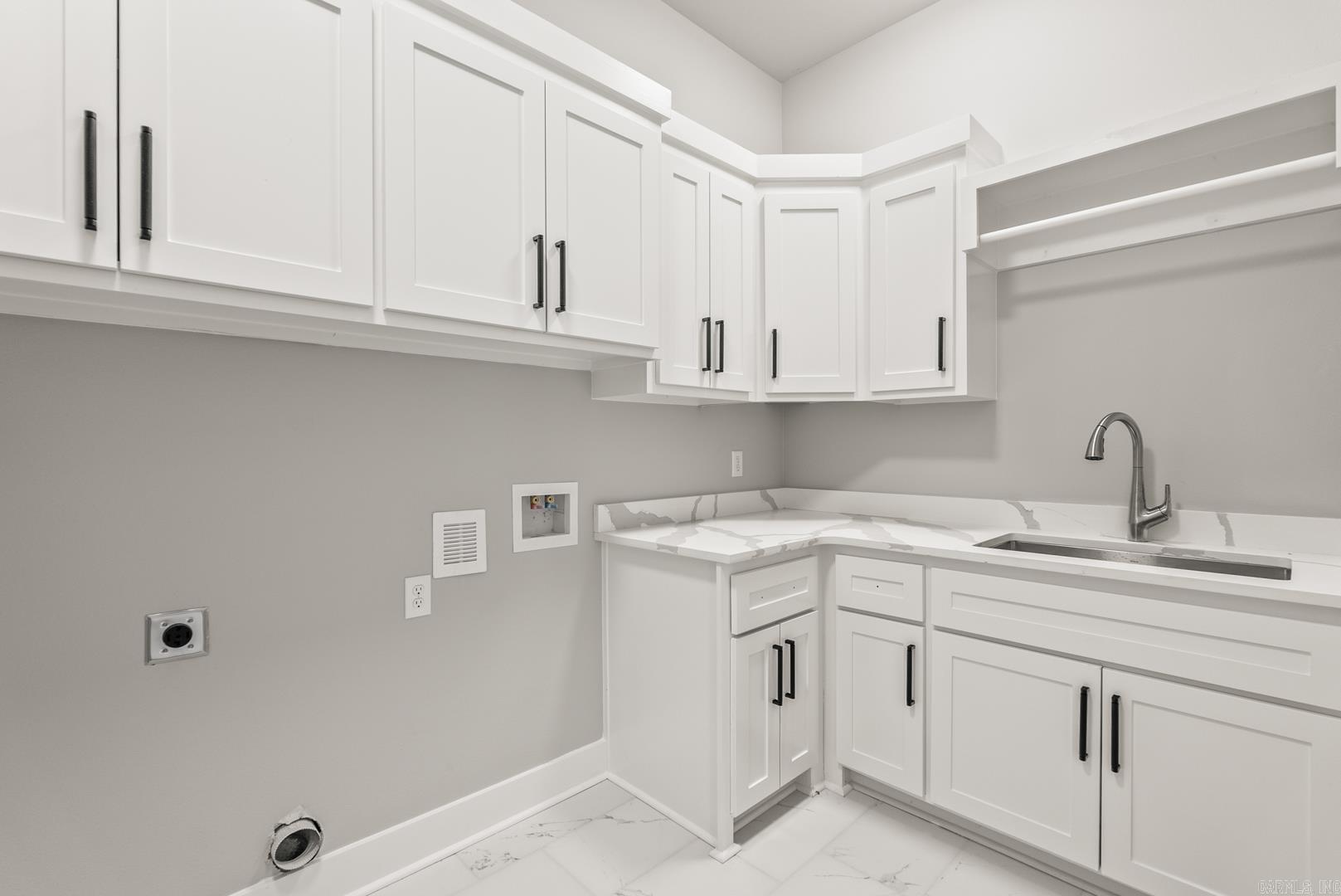 CHENAL VALLEY "FALSTONE COURT" - Residential