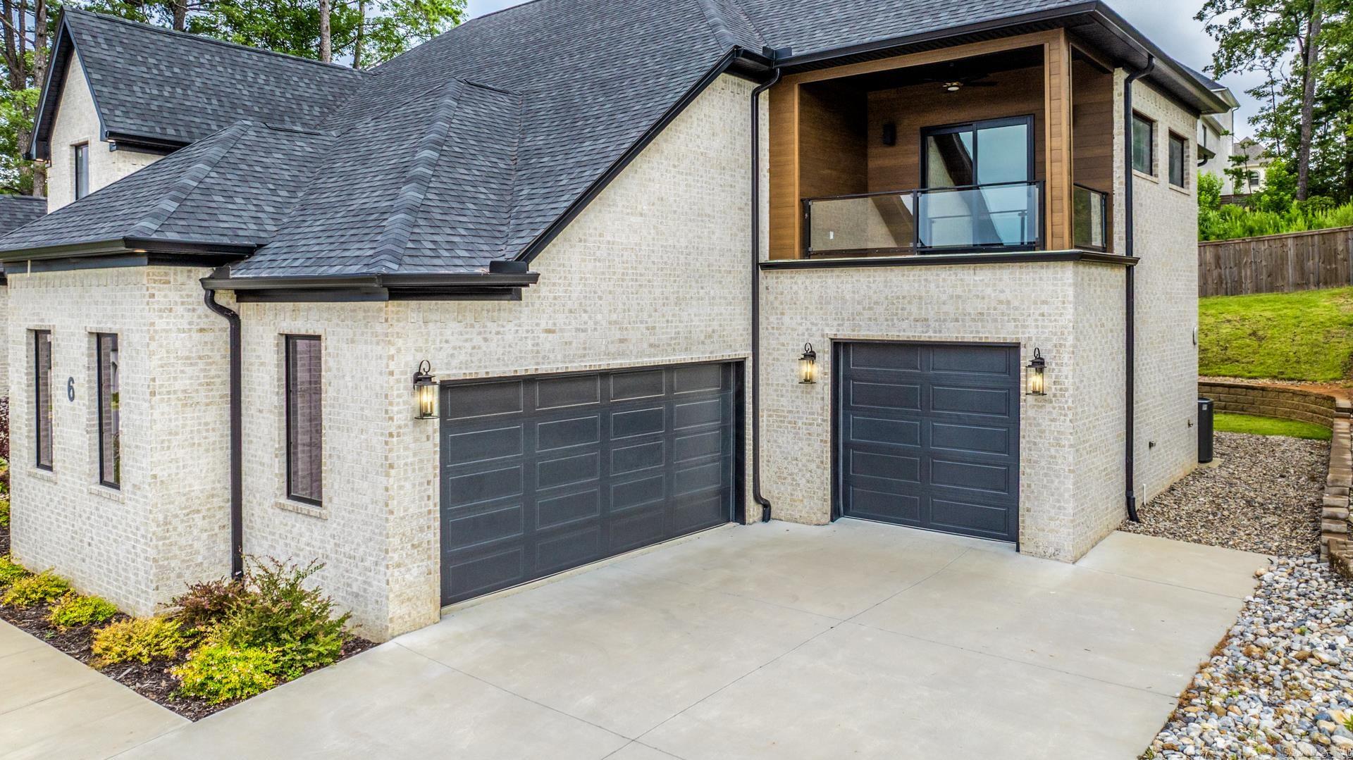 CHENAL VALLEY "FALSTONE COURT" - Residential