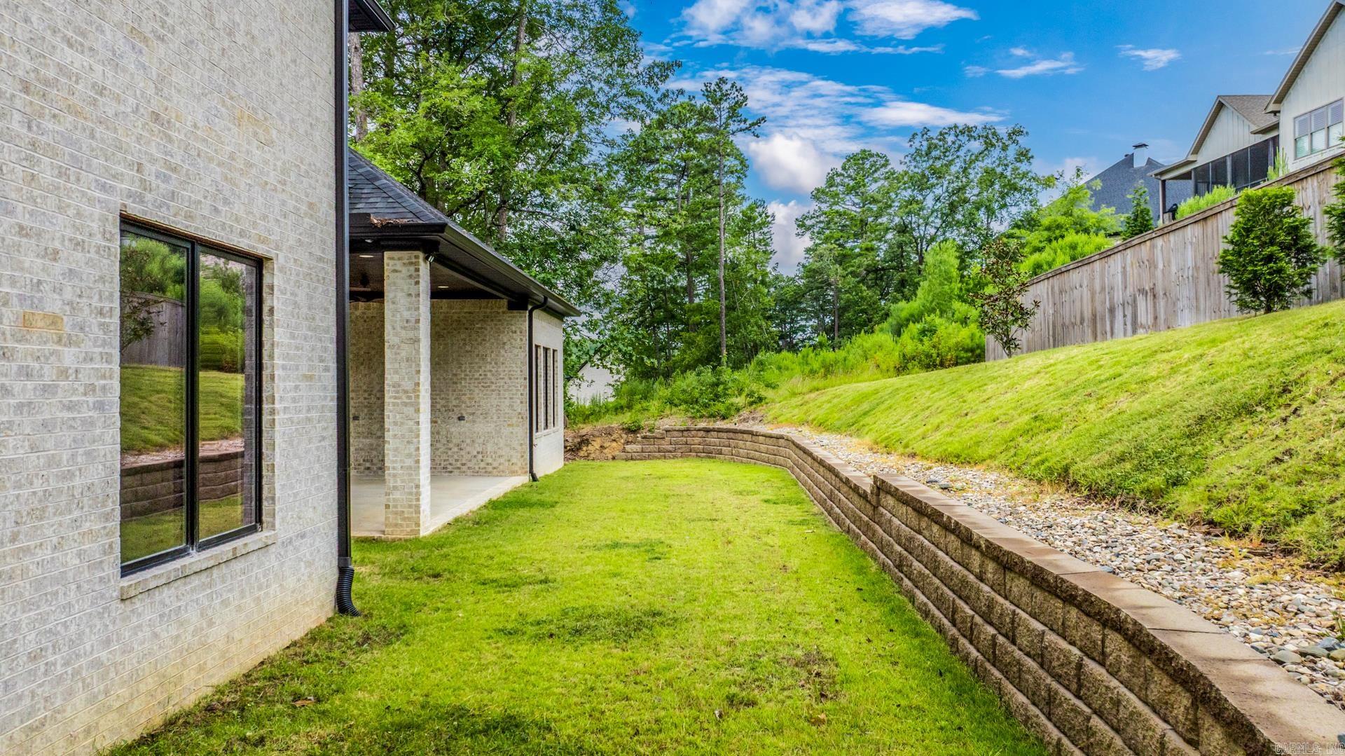 CHENAL VALLEY "FALSTONE COURT" - Residential