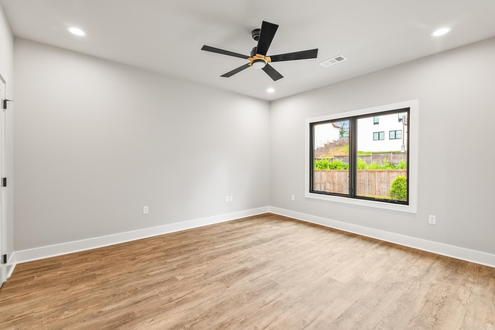 CHENAL VALLEY "FALSTONE COURT" - Residential