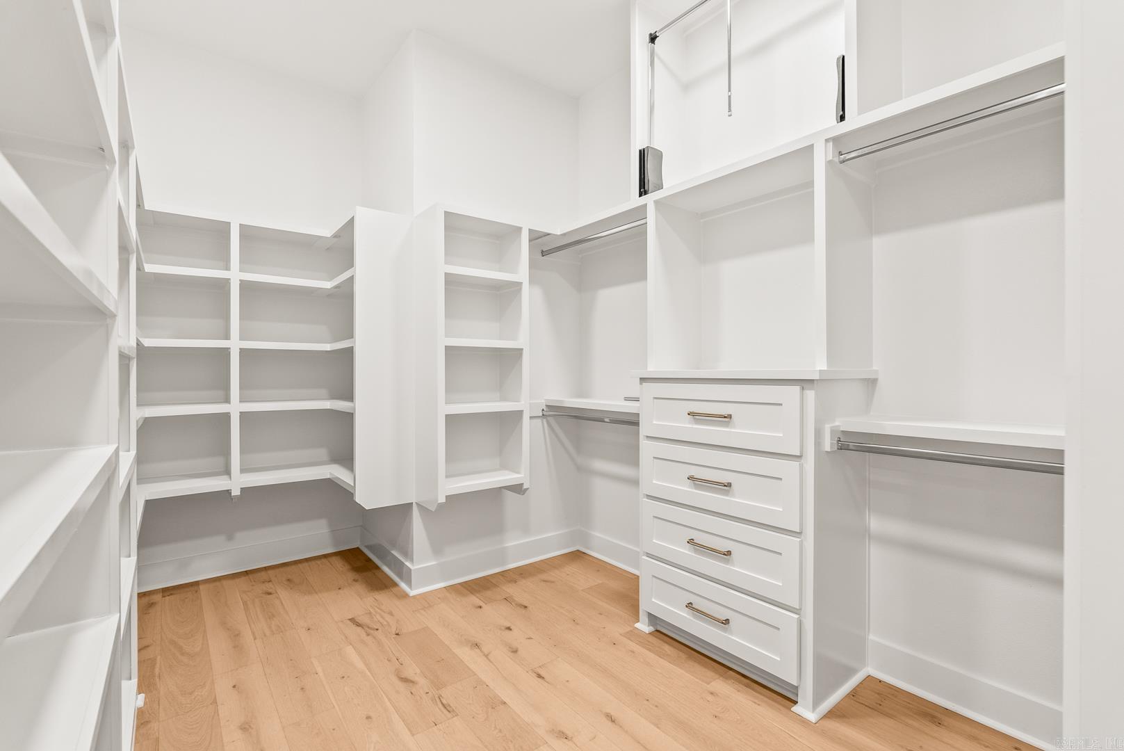 CHENAL VALLEY "FALSTONE COURT" - Residential