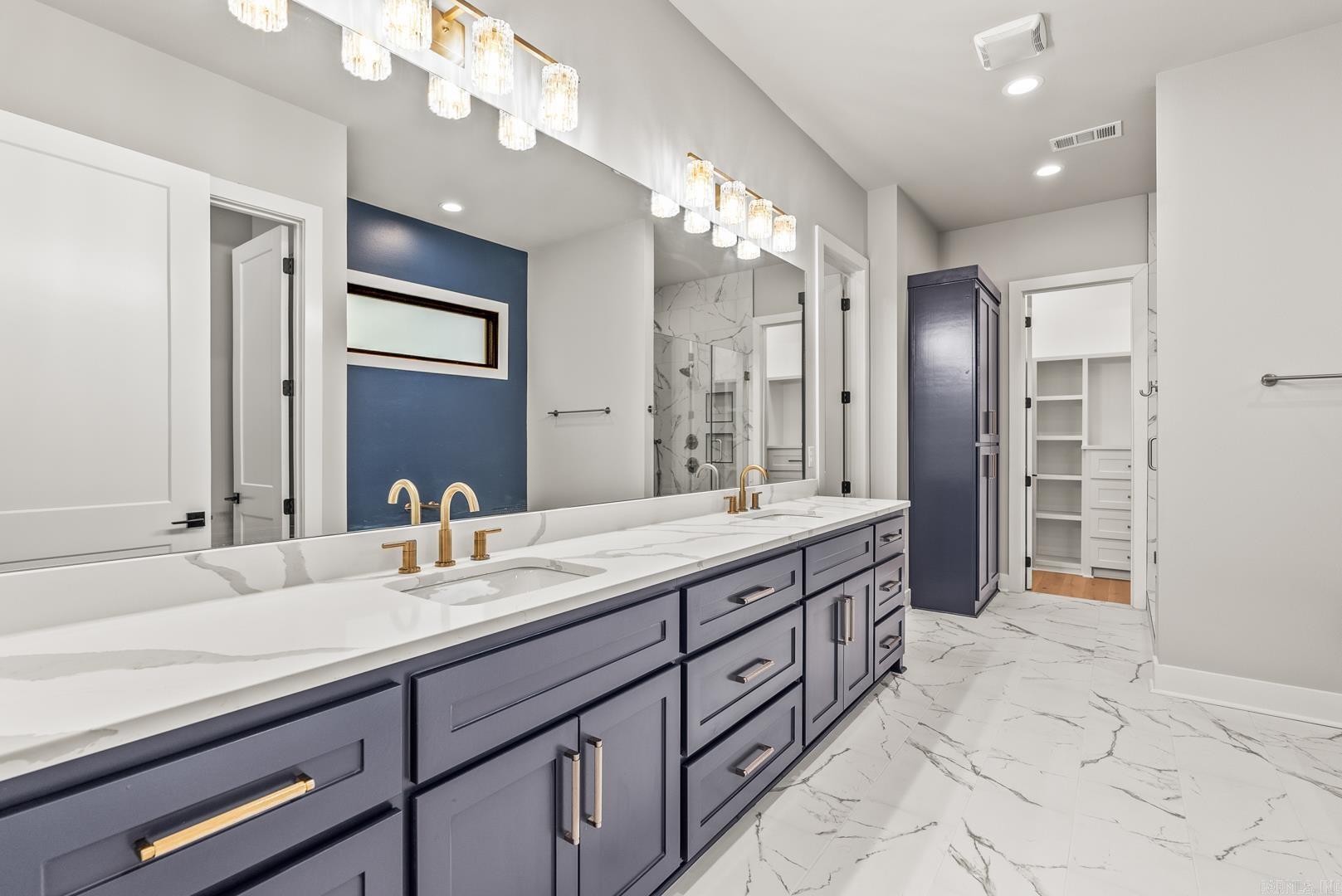 CHENAL VALLEY "FALSTONE COURT" - Residential