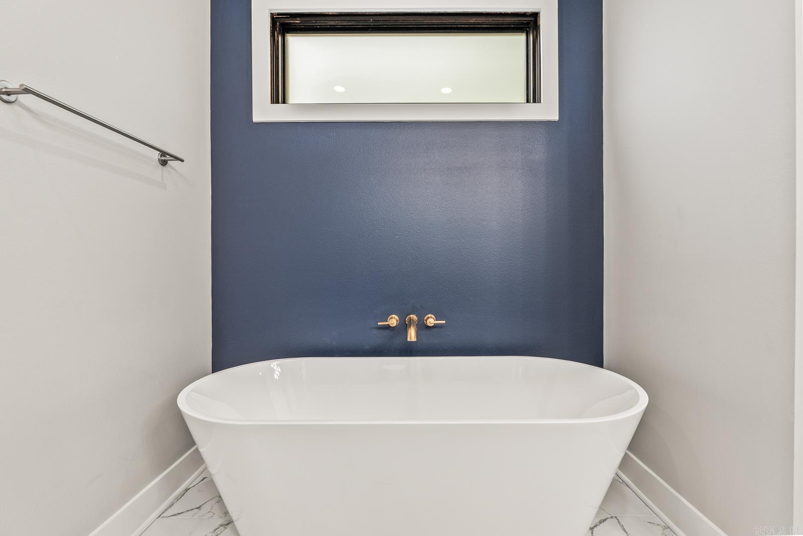 CHENAL VALLEY "FALSTONE COURT" - Residential