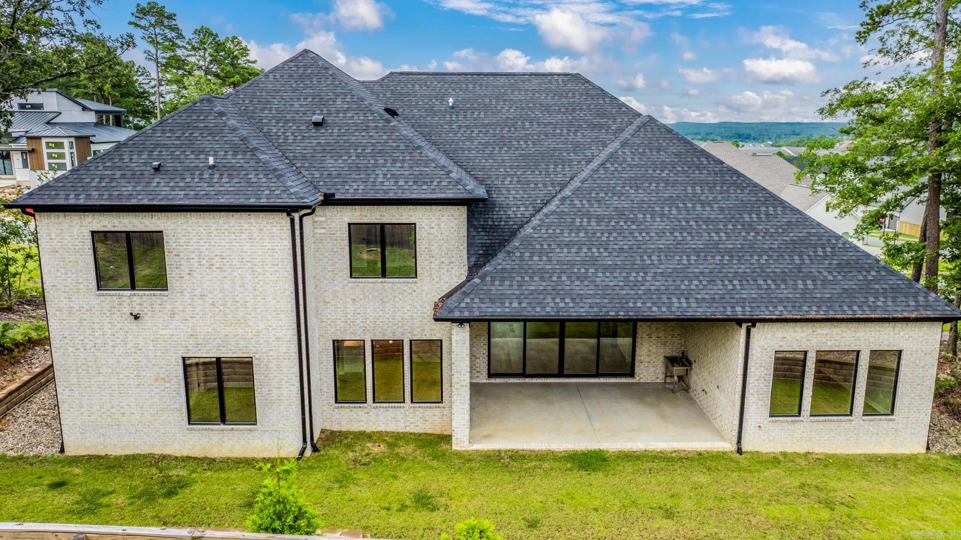 CHENAL VALLEY "FALSTONE COURT" - Residential