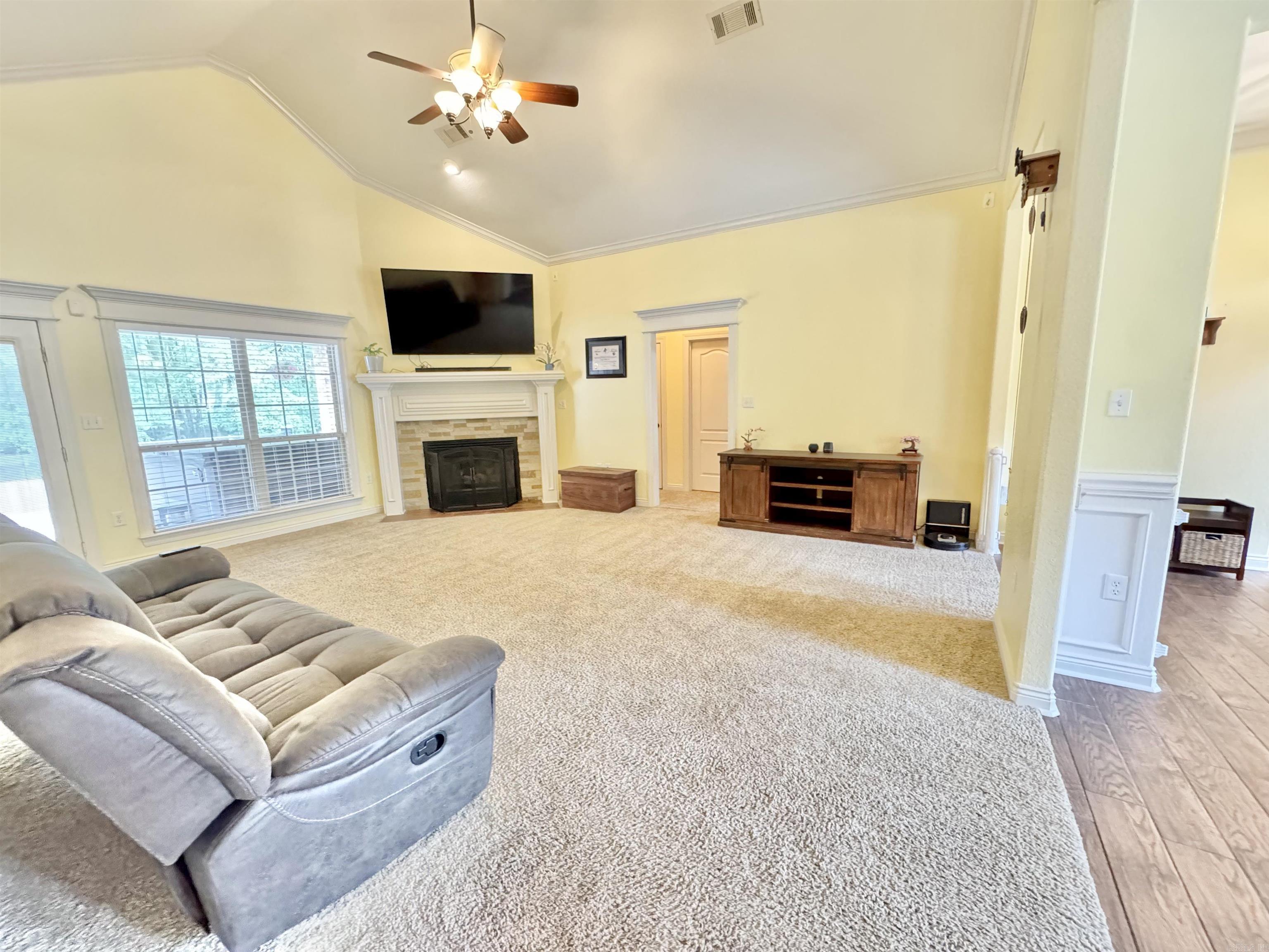 MAGNESS CREEK NORTH - Residential