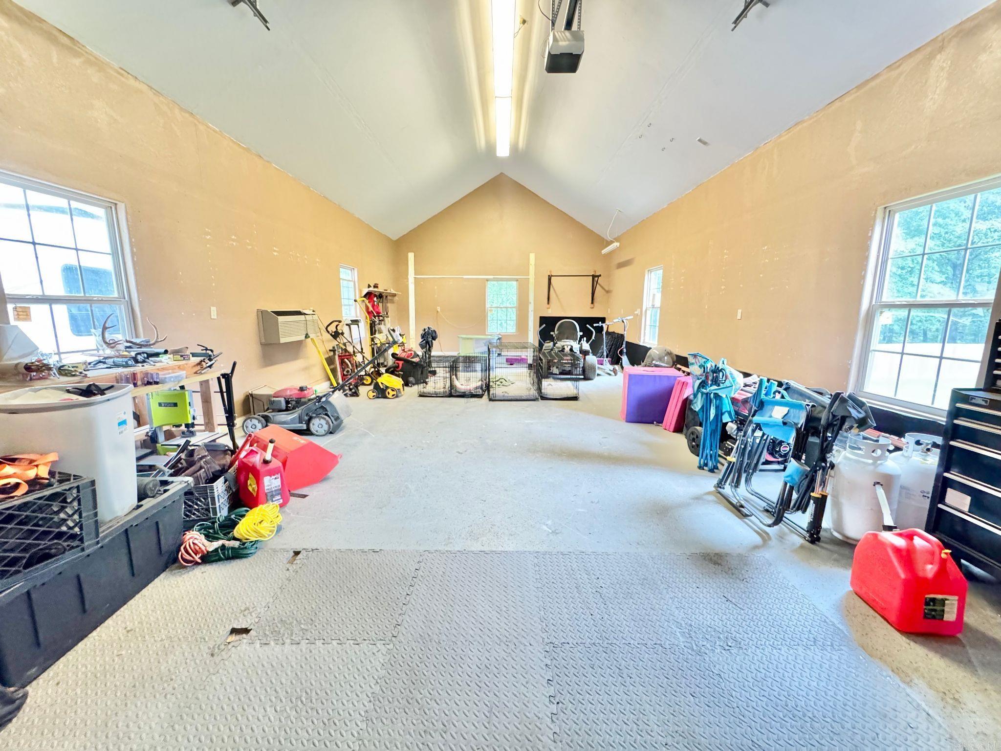 MAGNESS CREEK NORTH - Residential