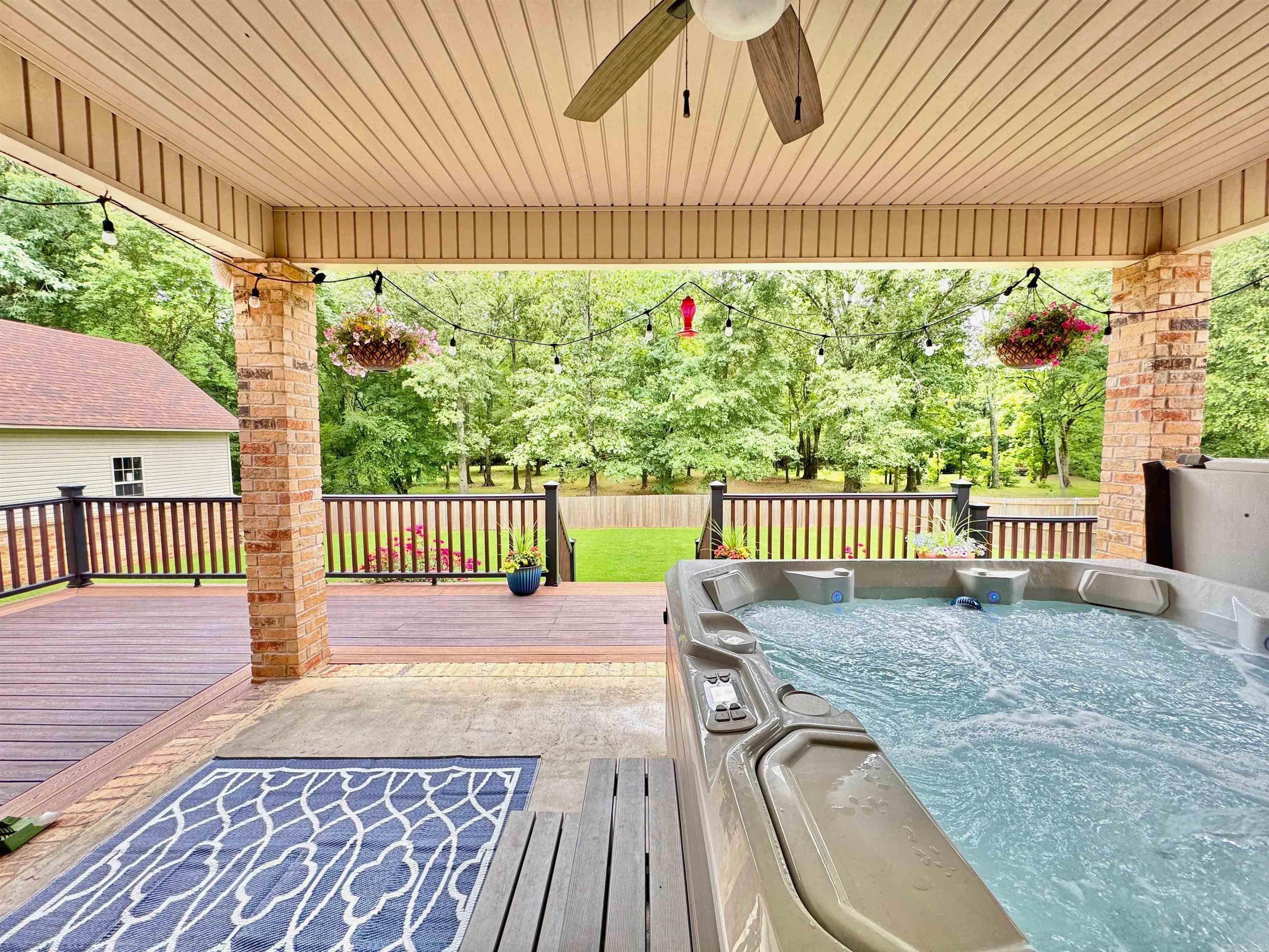 MAGNESS CREEK NORTH - Residential