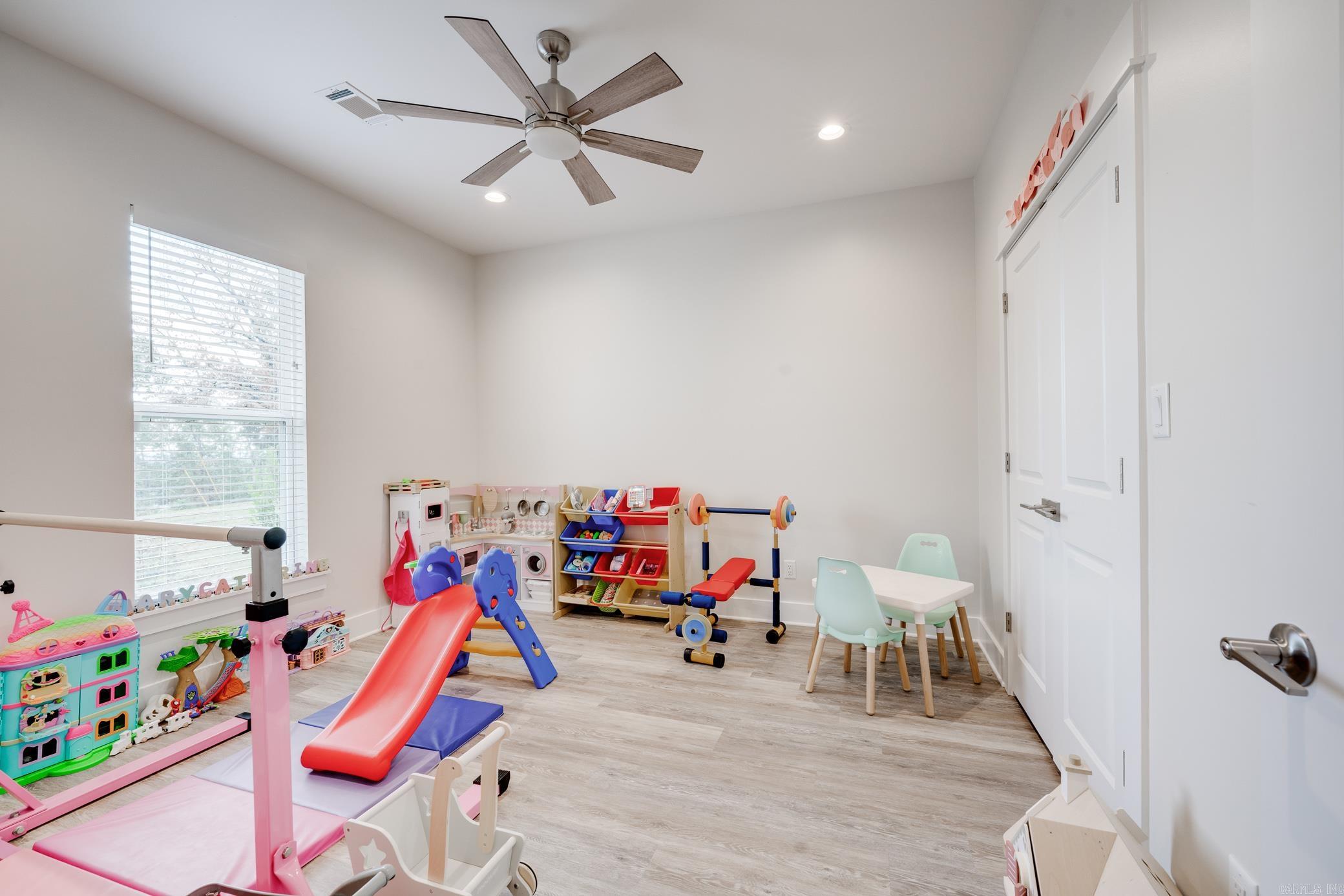 GRAND VIEW HEIGHTS - Residential