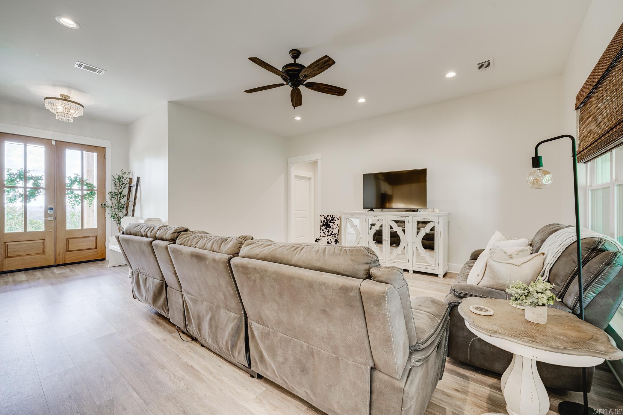 GRAND VIEW HEIGHTS - Residential