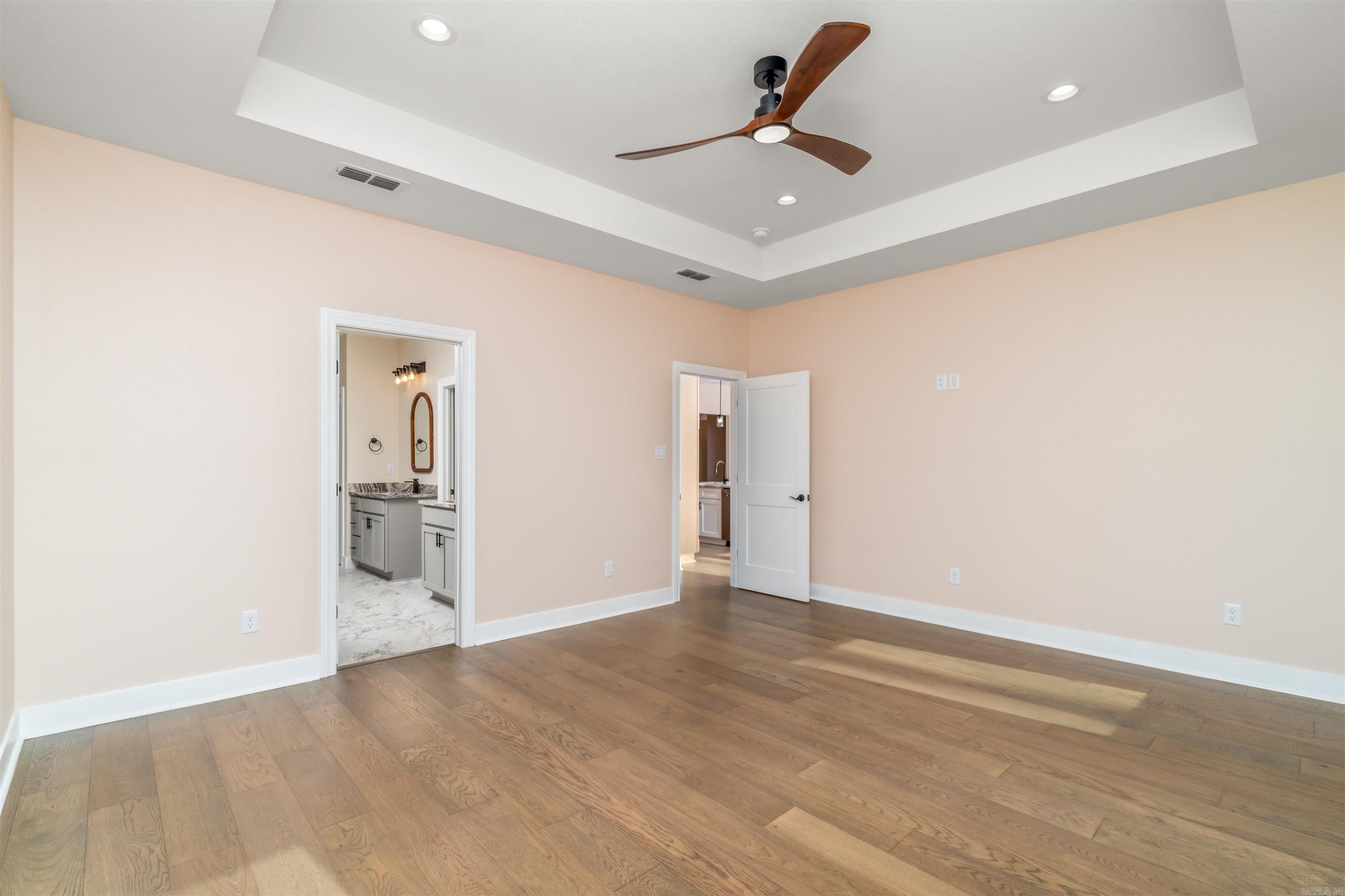 Isabella - Residential