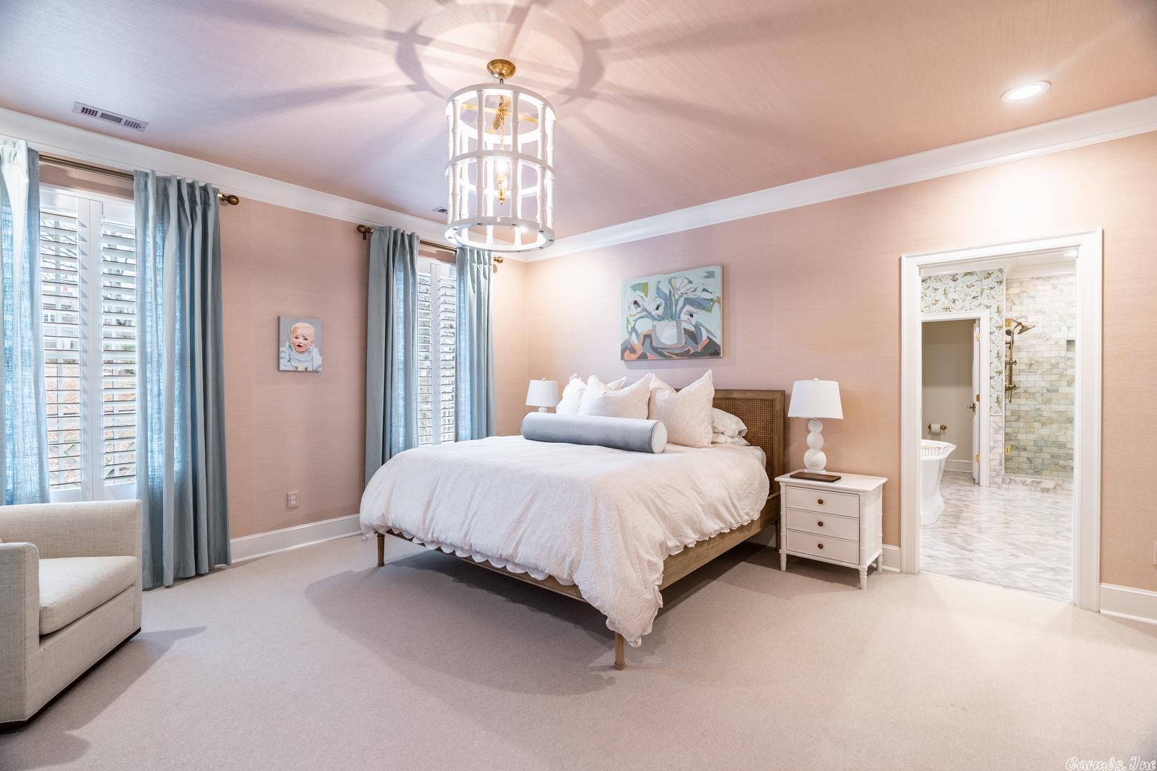 COUNTRY CLUB HGTS - Residential