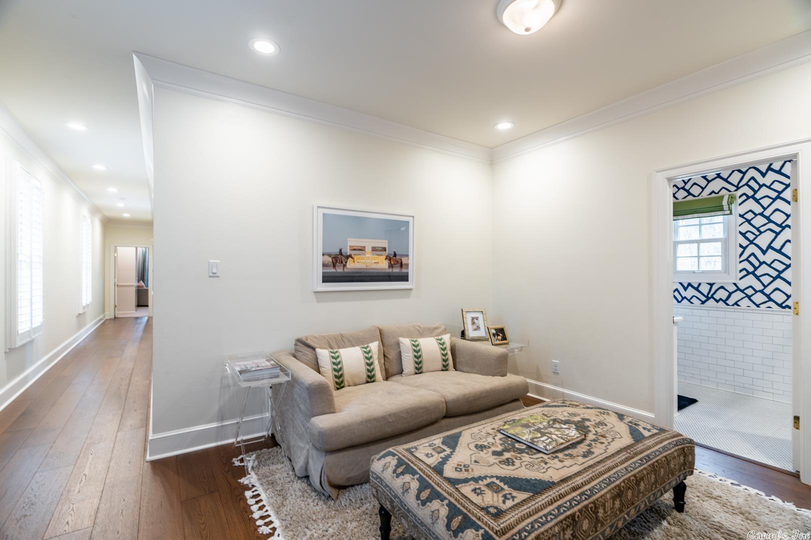 COUNTRY CLUB HGTS - Residential