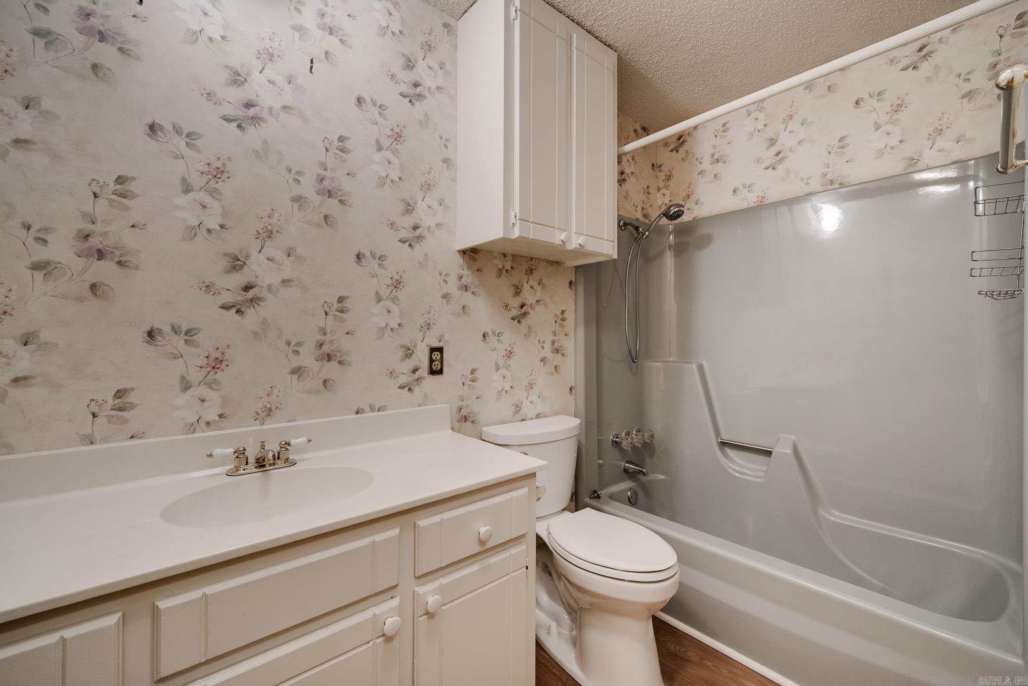 SANDALWOOD - Residential