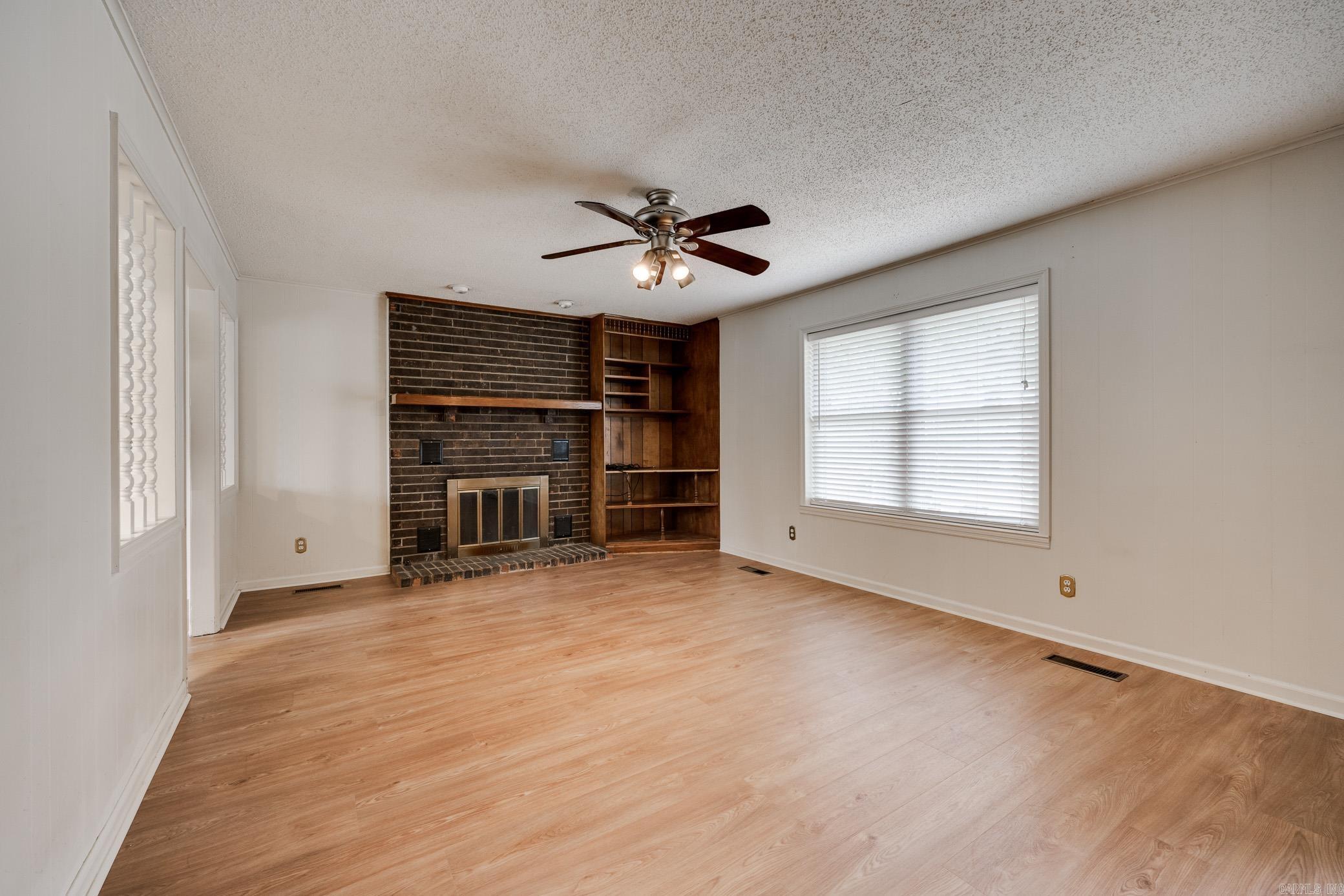 SANDALWOOD - Residential