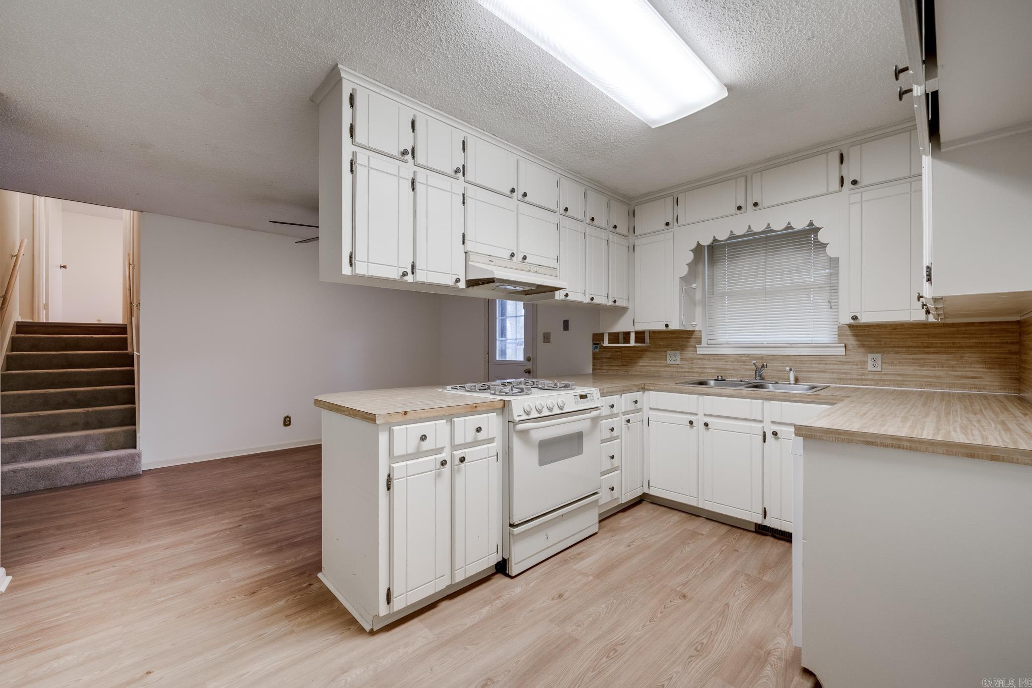 SANDALWOOD - Residential