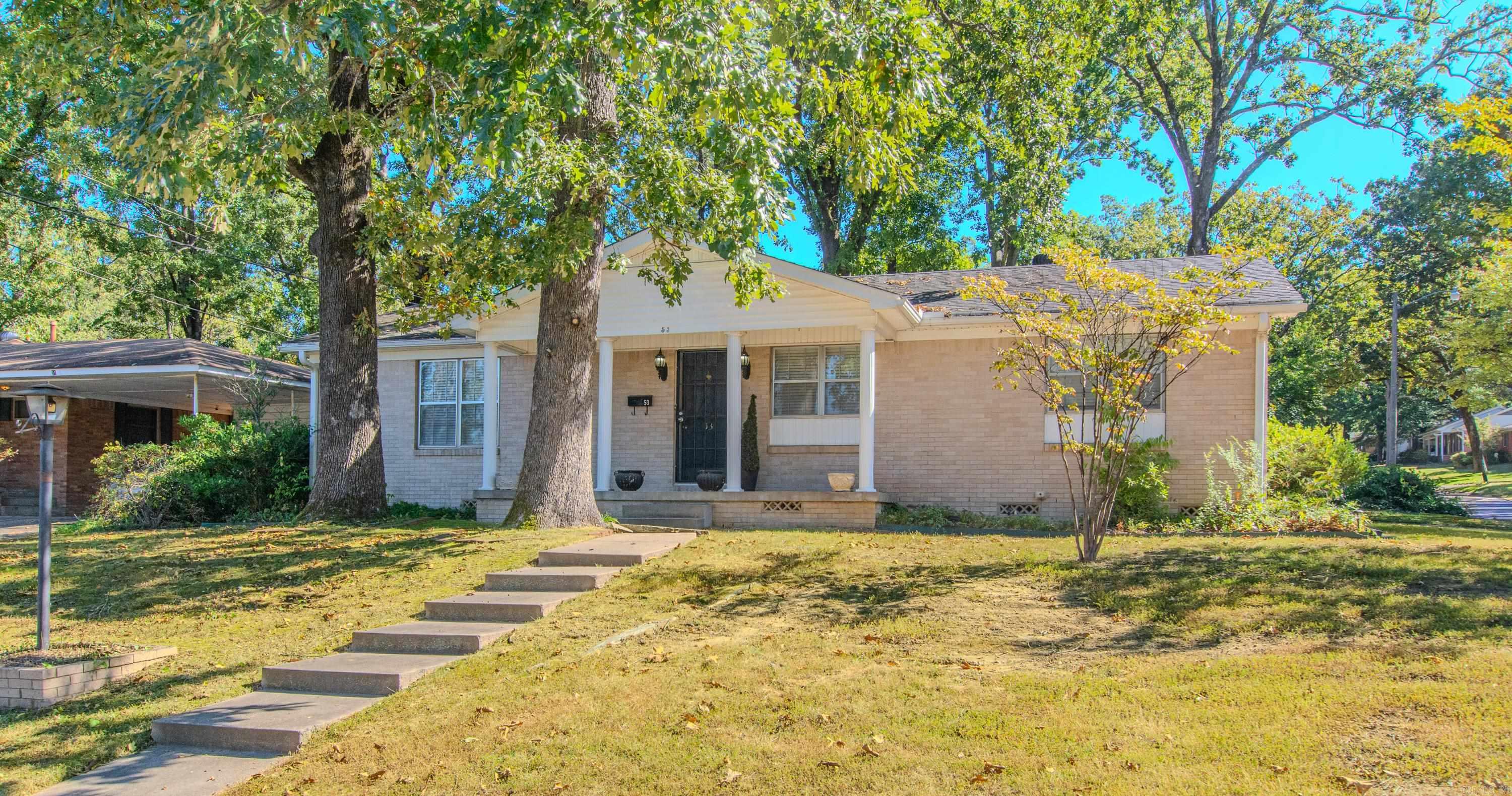 BRIARWOOD - Residential