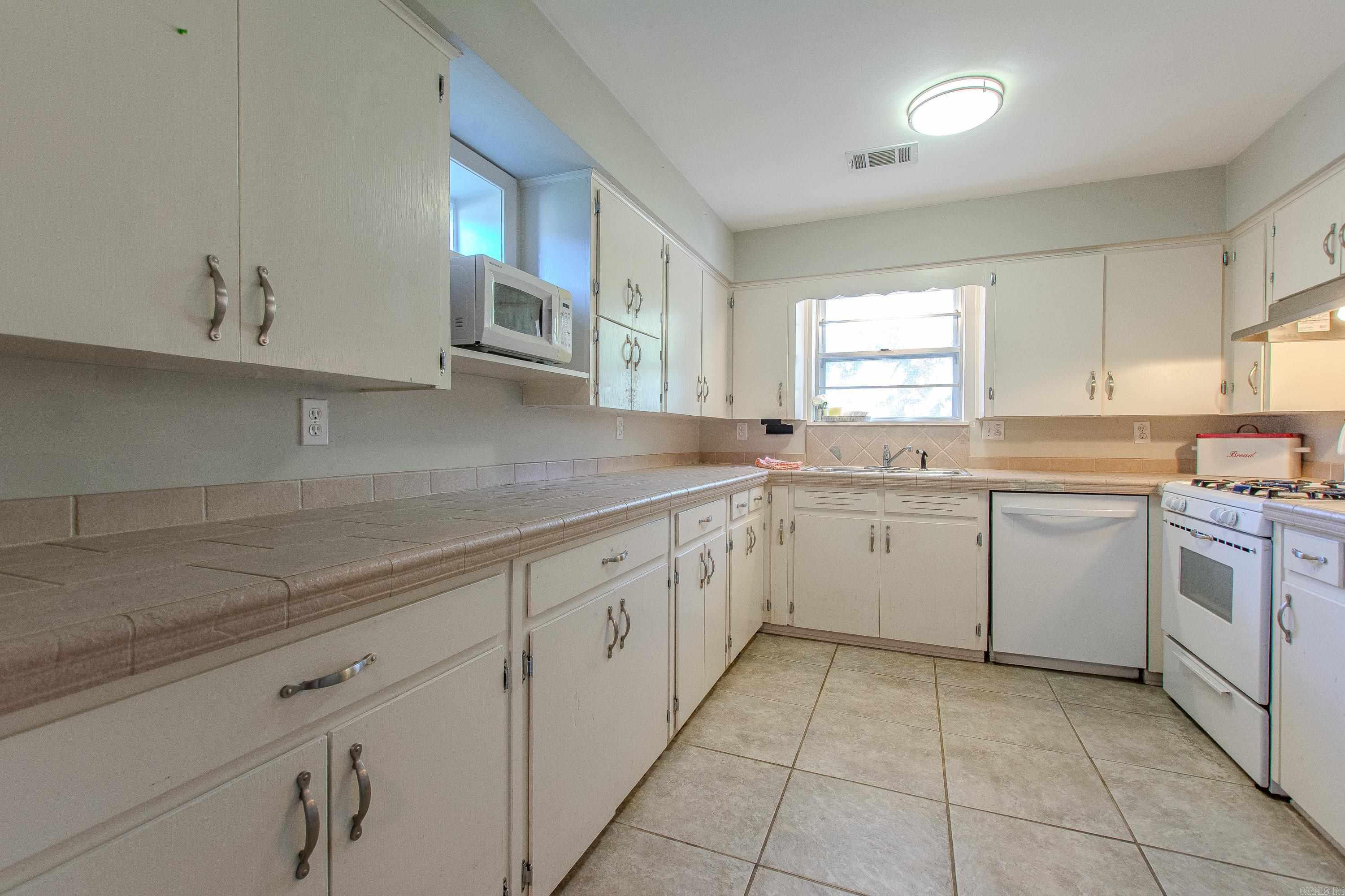 BRIARWOOD - Residential