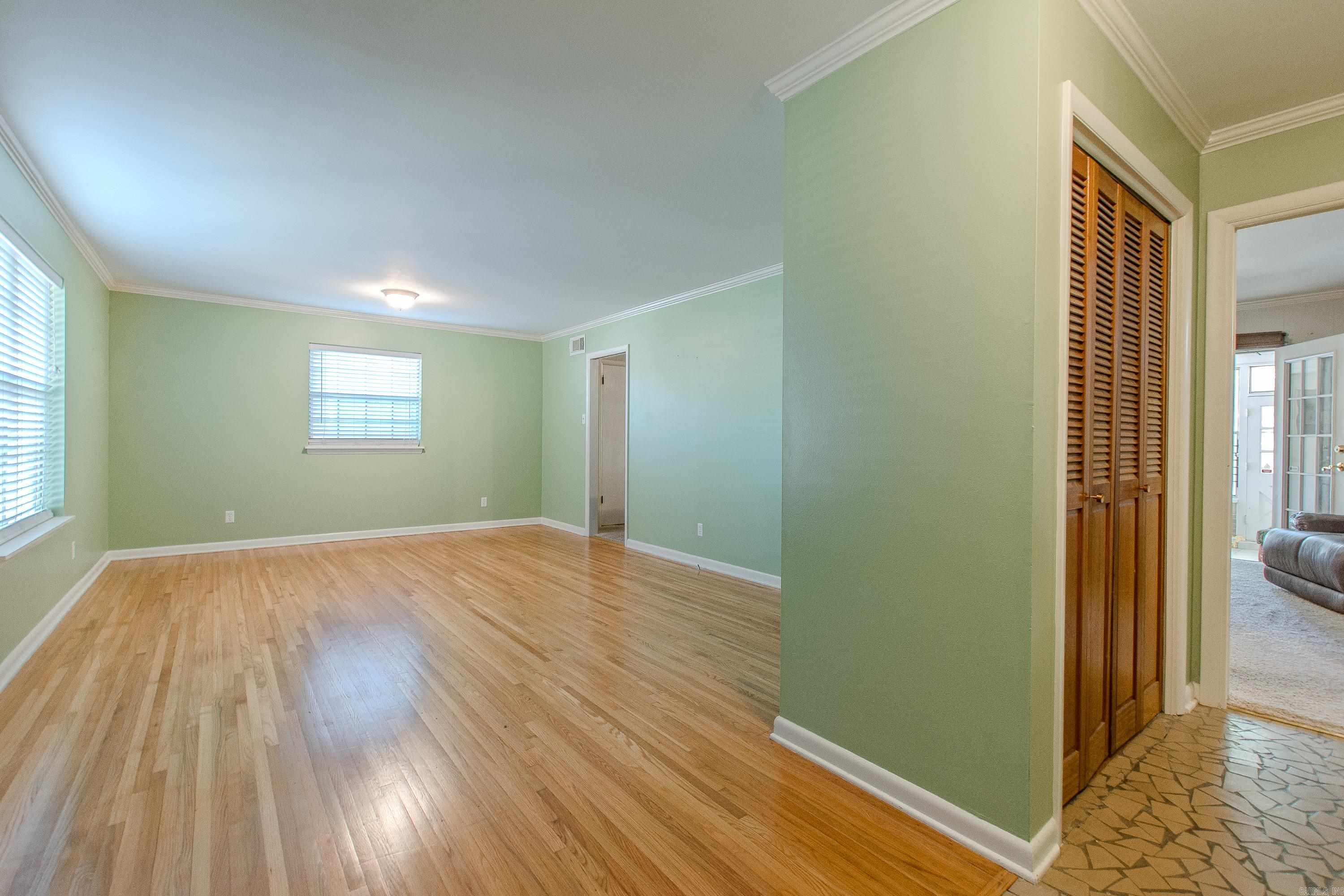 BRIARWOOD - Residential