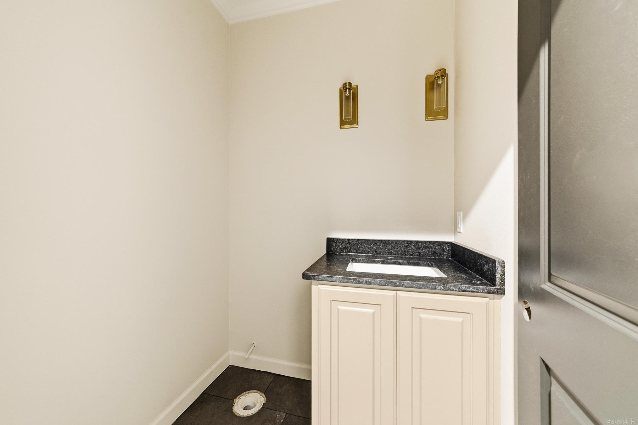 MOUNT TABOR ESTATES - Residential