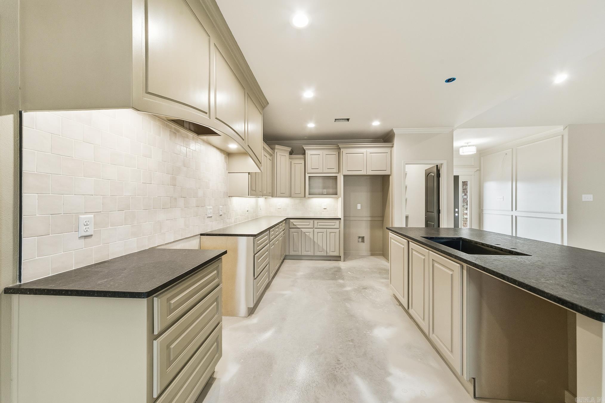 MOUNT TABOR ESTATES - Residential