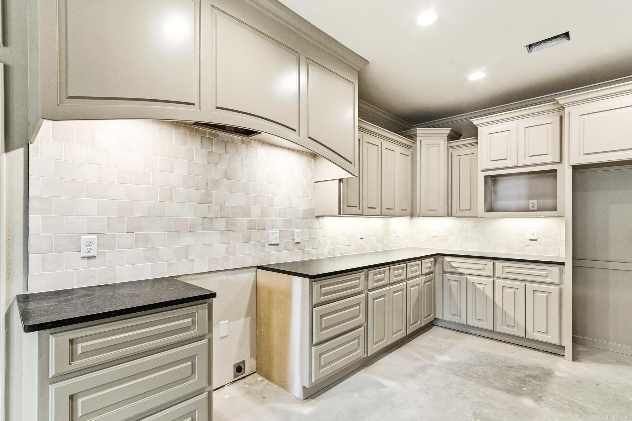 MOUNT TABOR ESTATES - Residential