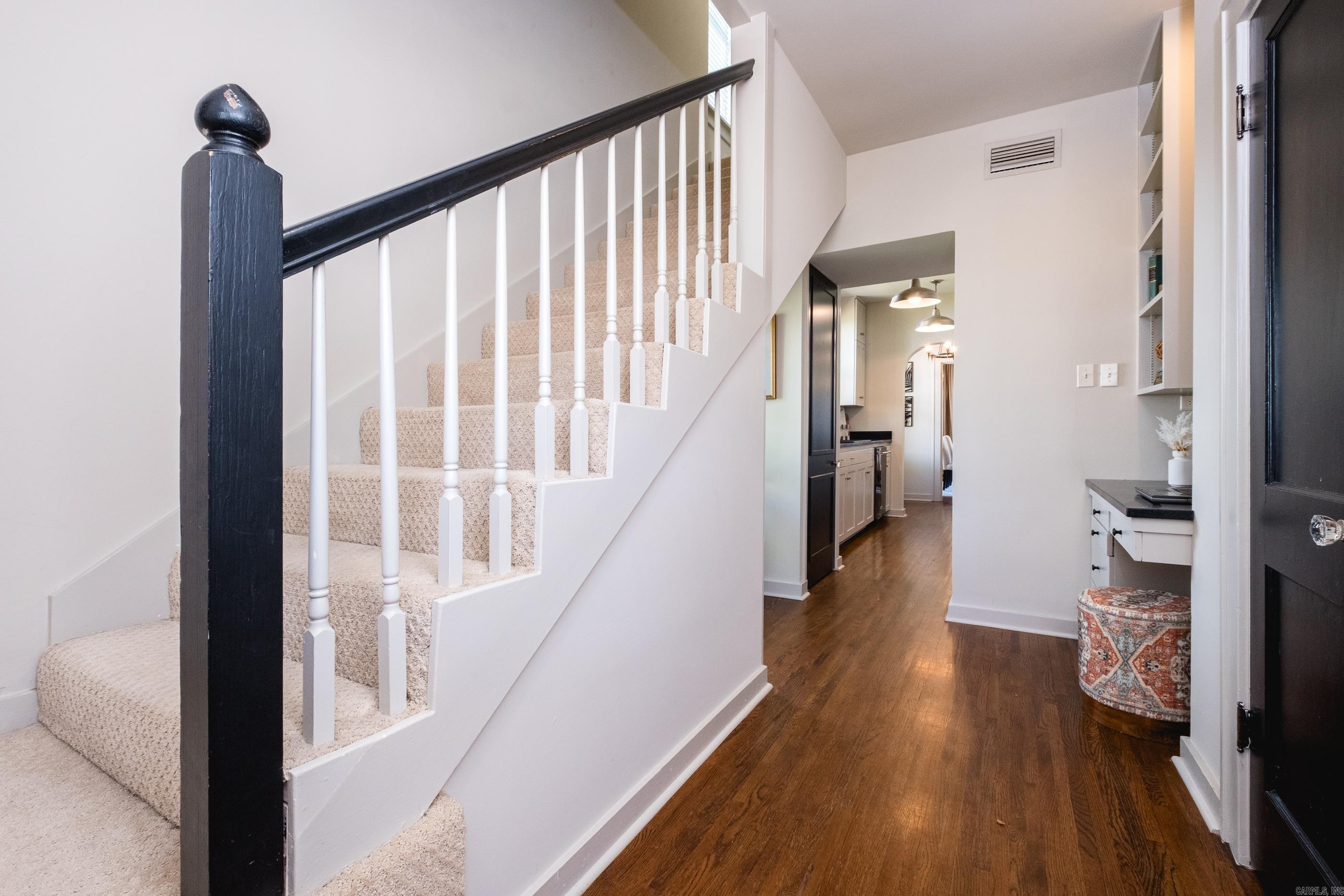 RIFFEL & RHOTEN RIDGELAND - Residential