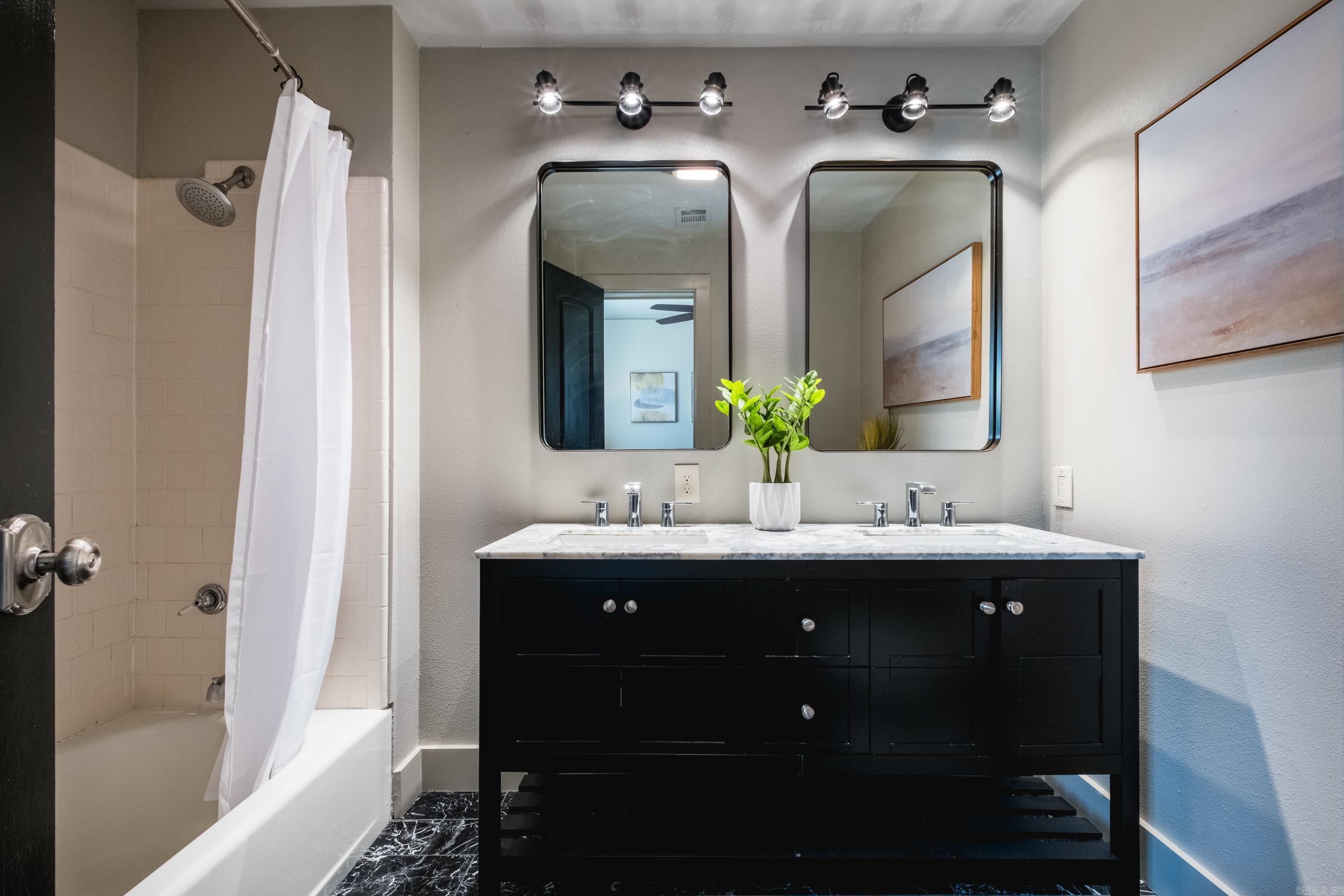 RIFFEL & RHOTEN RIDGELAND - Residential