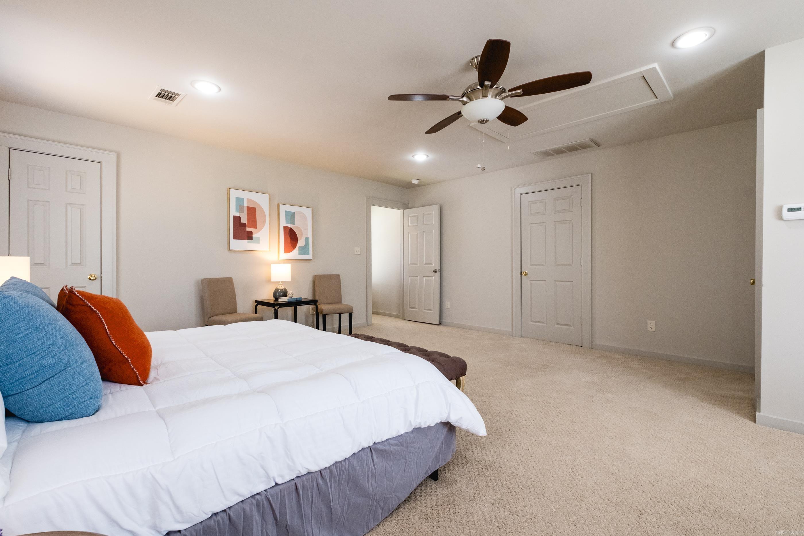 RIFFEL & RHOTEN RIDGELAND - Residential